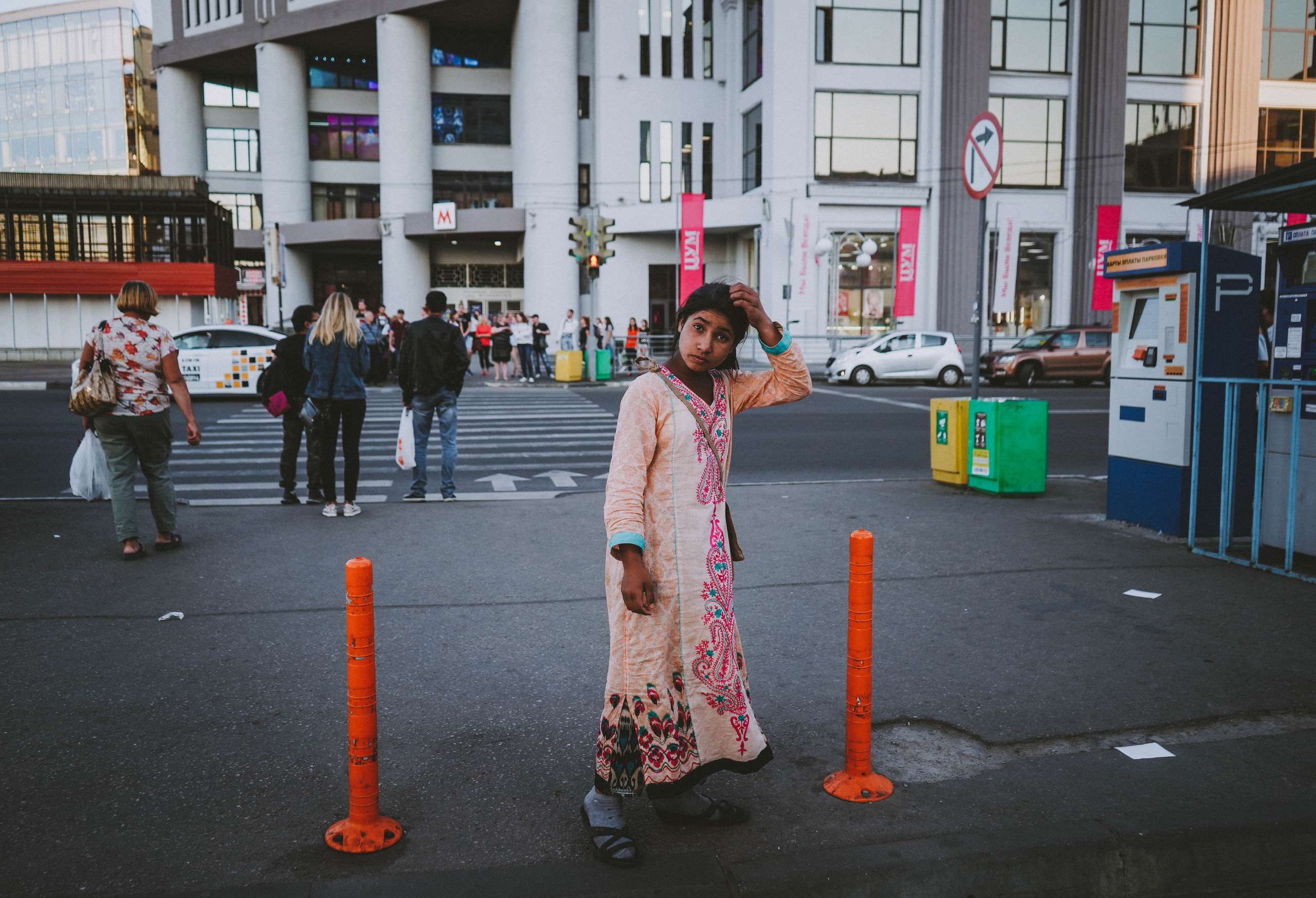 2018. Стрит-фотография, полная абсурда, идиотизма и красоты