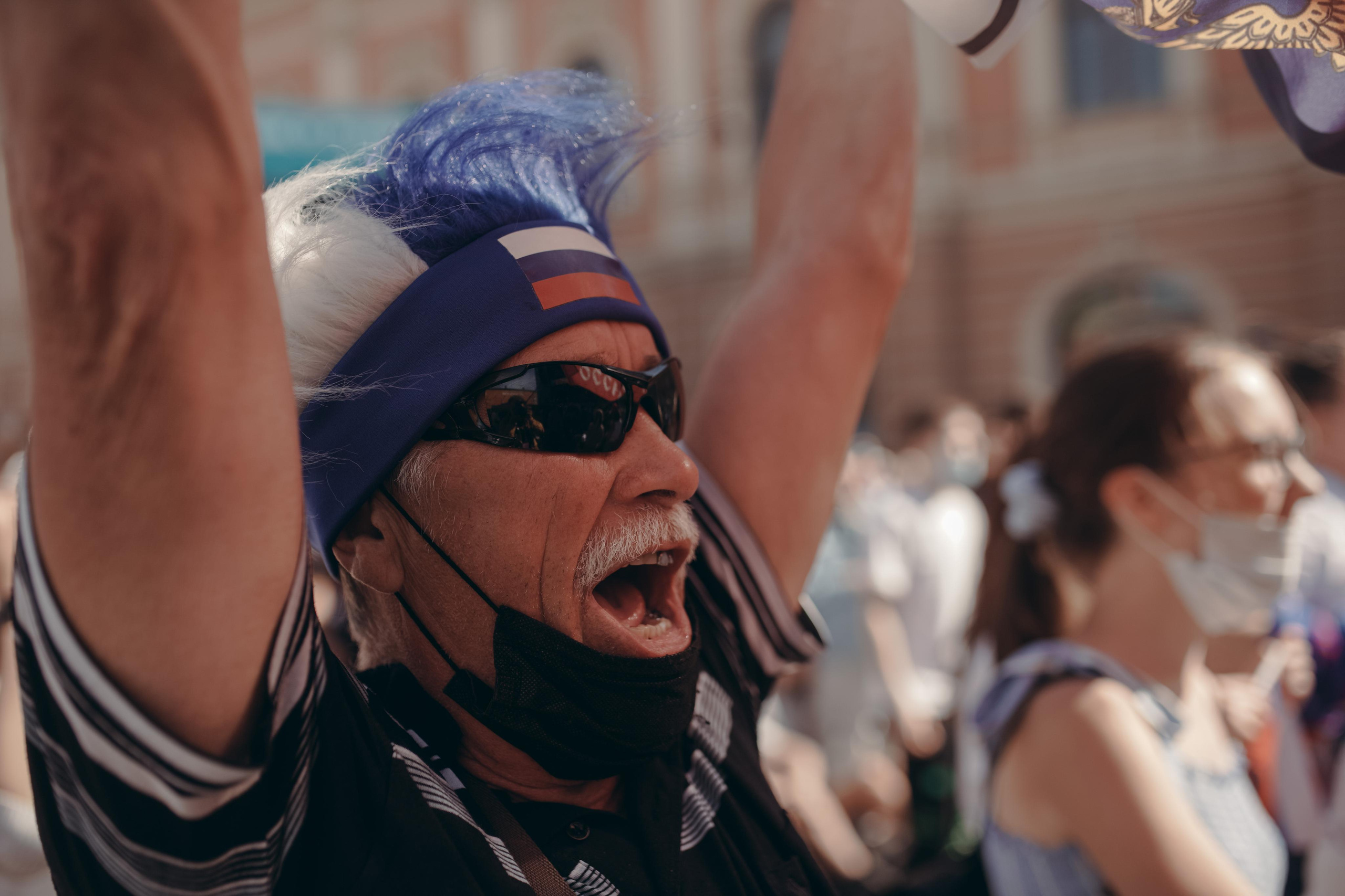 2021. Стрит-фотография, полная абсурда, идиотизма и красоты