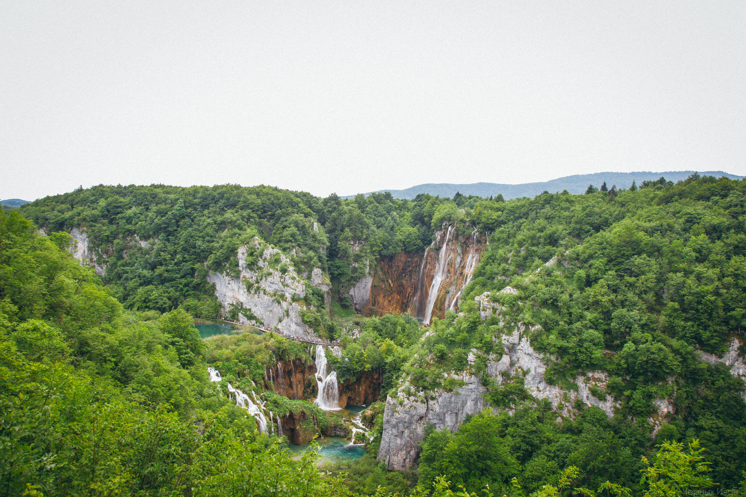 ЗАГРЕБ. Стрит-фотография, полная абсурда, идиотизма и красоты