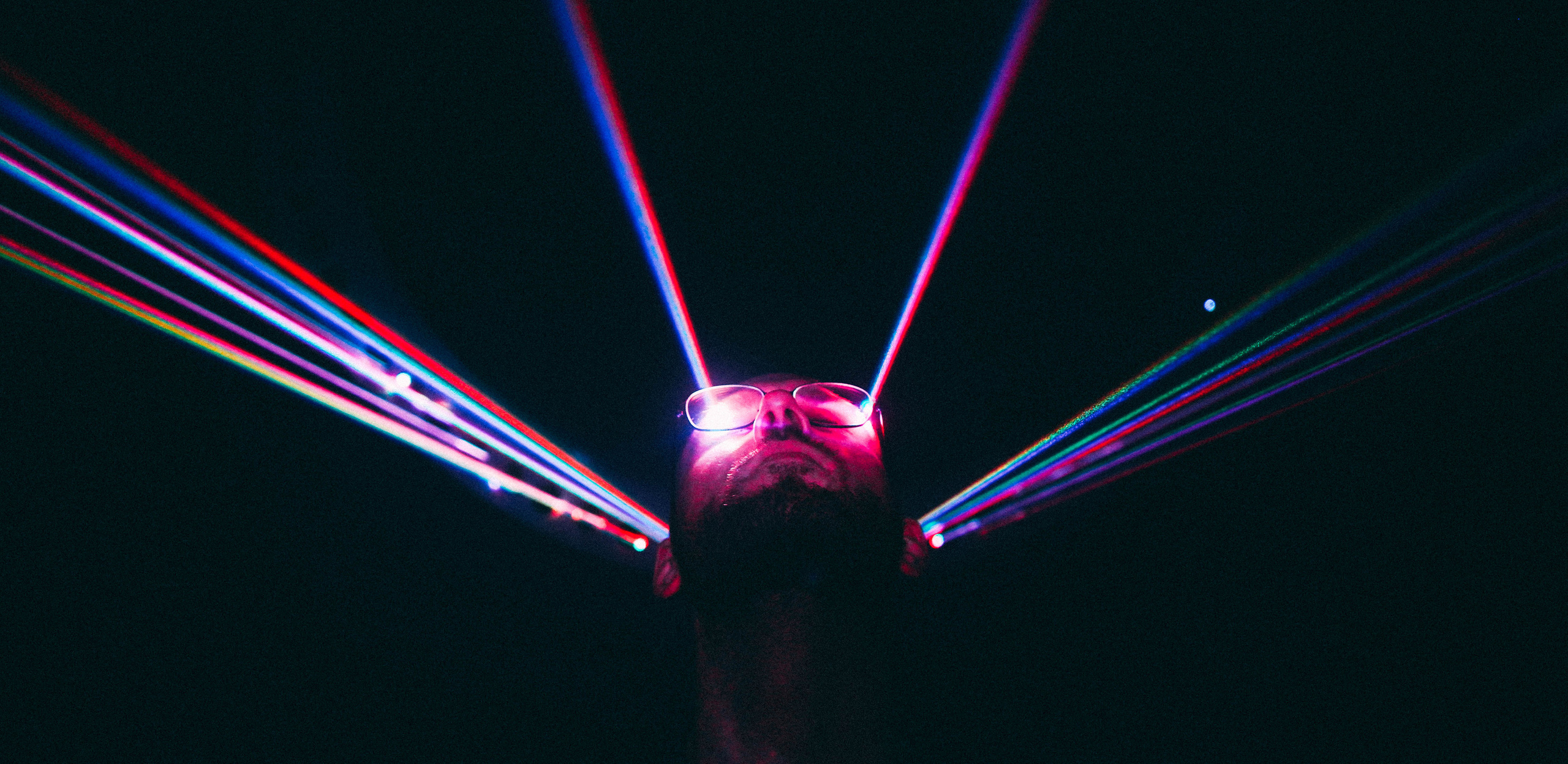 2018. Стрит-фотография, полная абсурда, идиотизма и красоты