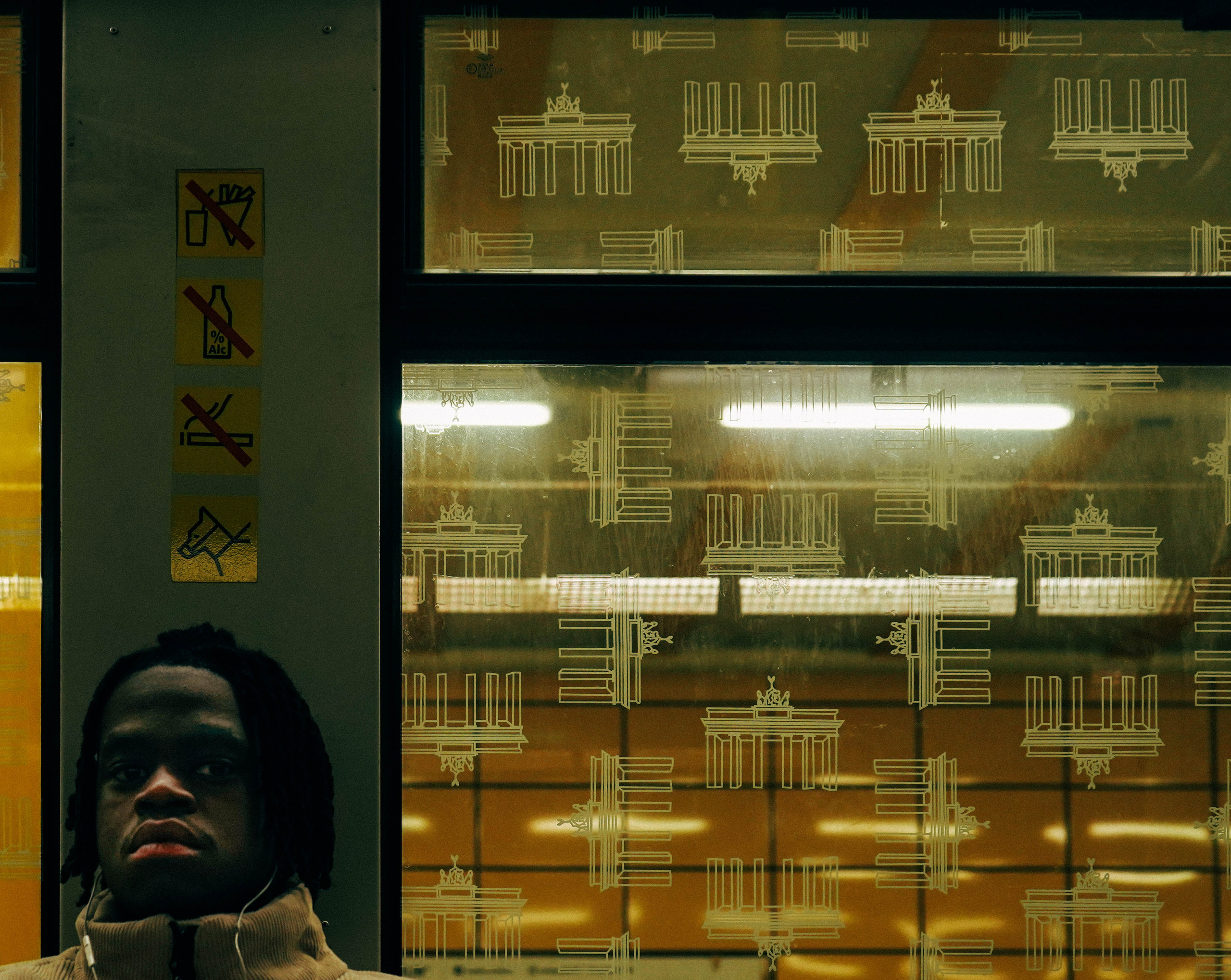 ГЕРМАНИЯ. Стрит-фотография, полная абсурда, идиотизма и красоты