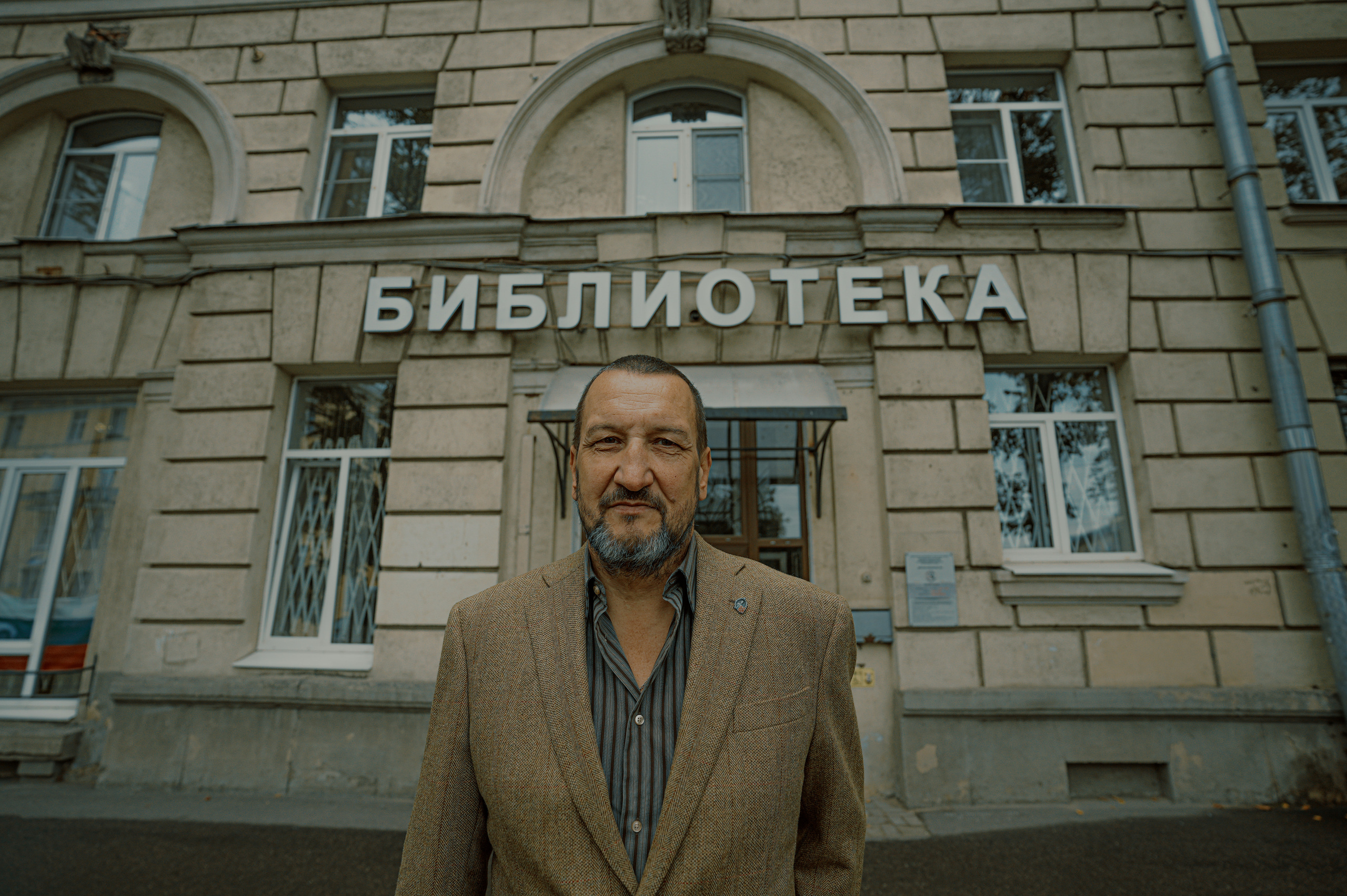 2022. Стрит-фотография, полная абсурда, идиотизма и красоты