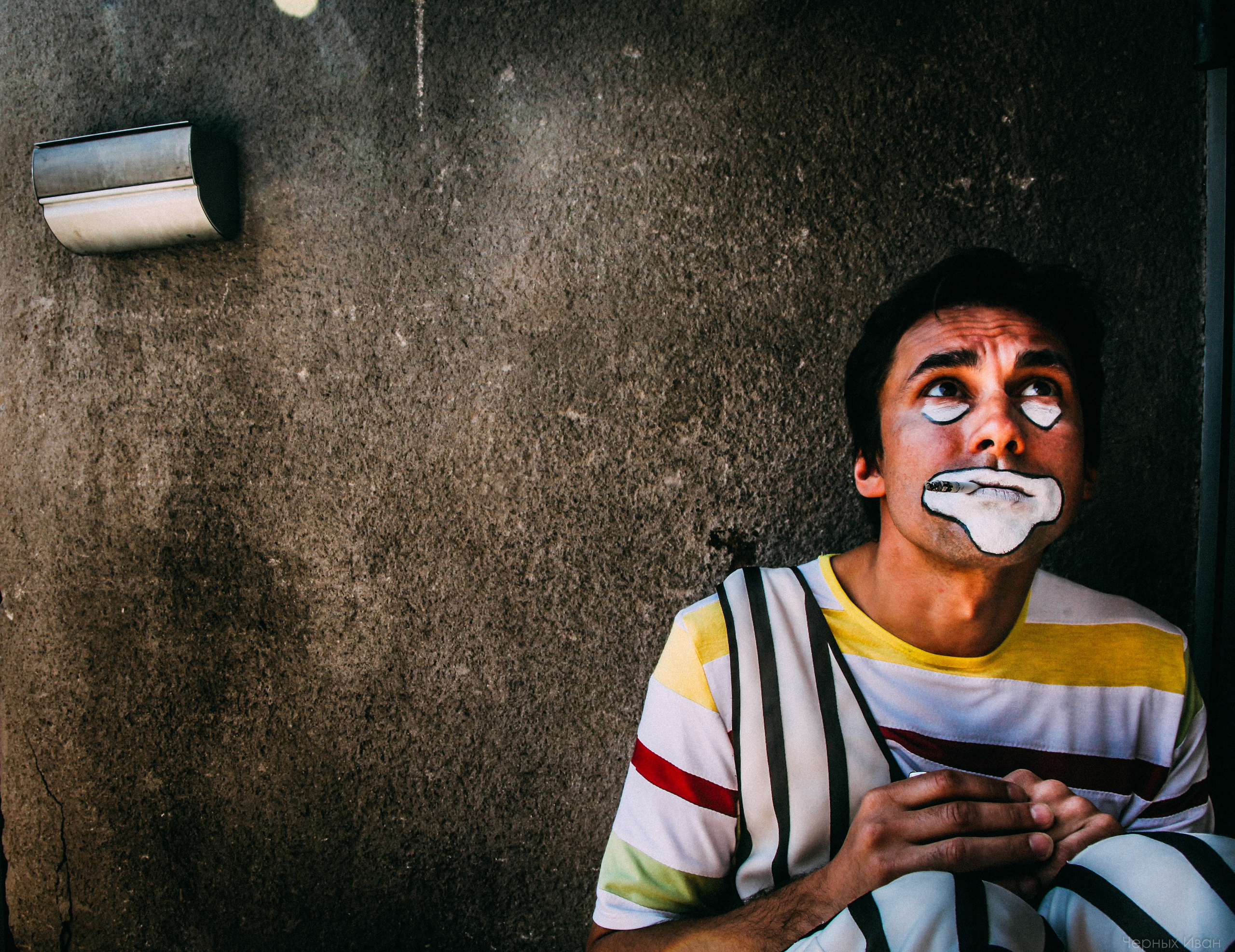 ФРАНЦИЯ. Стрит-фотография, полная абсурда, идиотизма и красоты