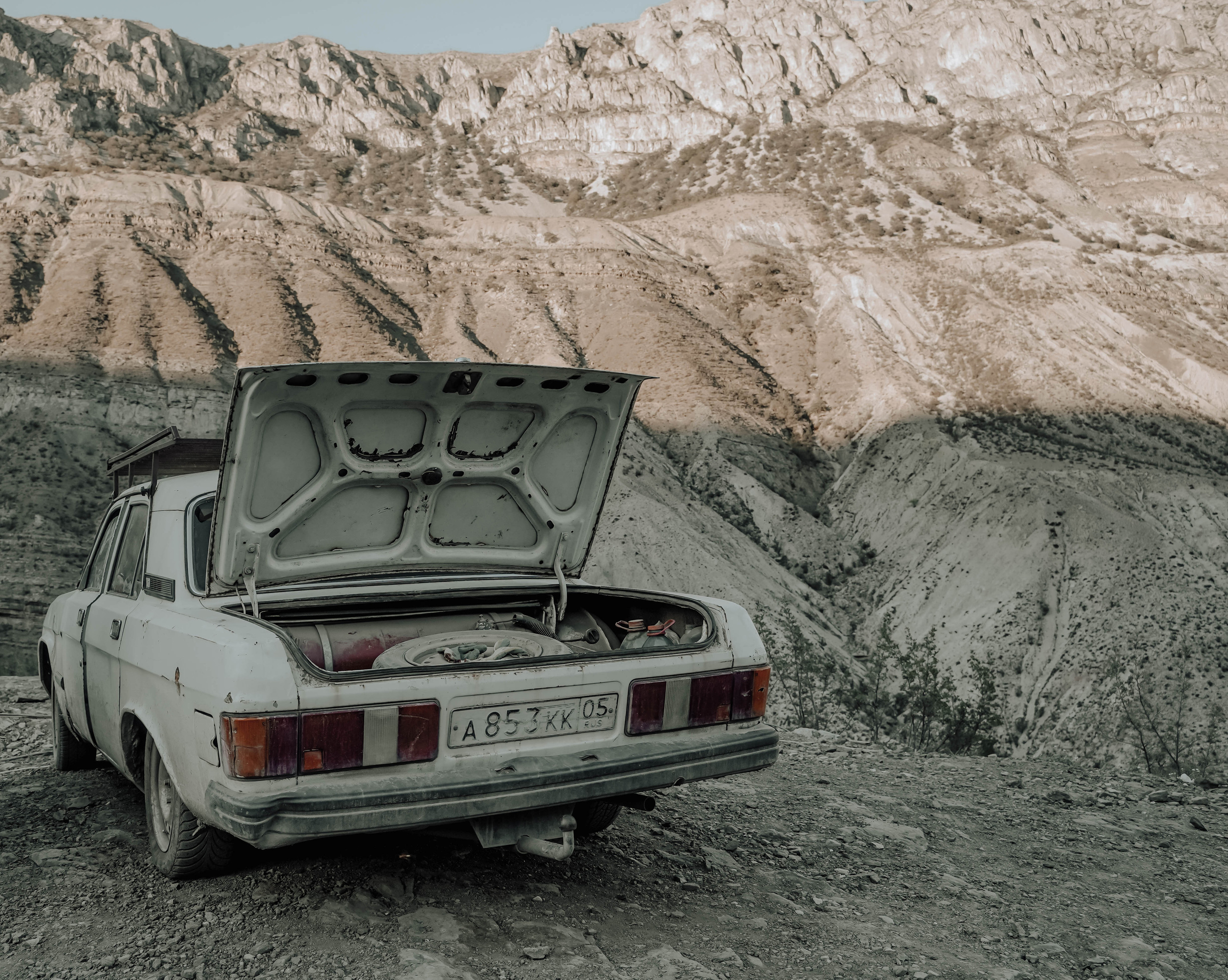 СЕВКАВ. Стрит-фотография, полная абсурда, идиотизма и красоты