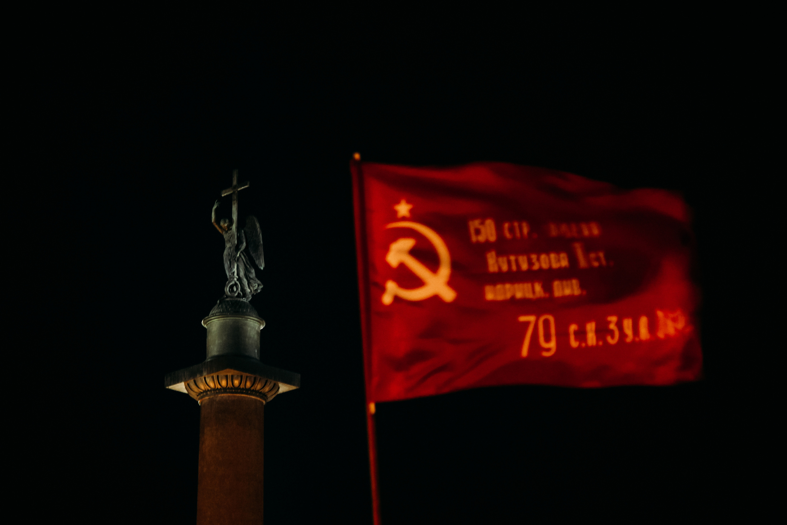 2017. Стрит-фотография, полная абсурда, идиотизма и красоты