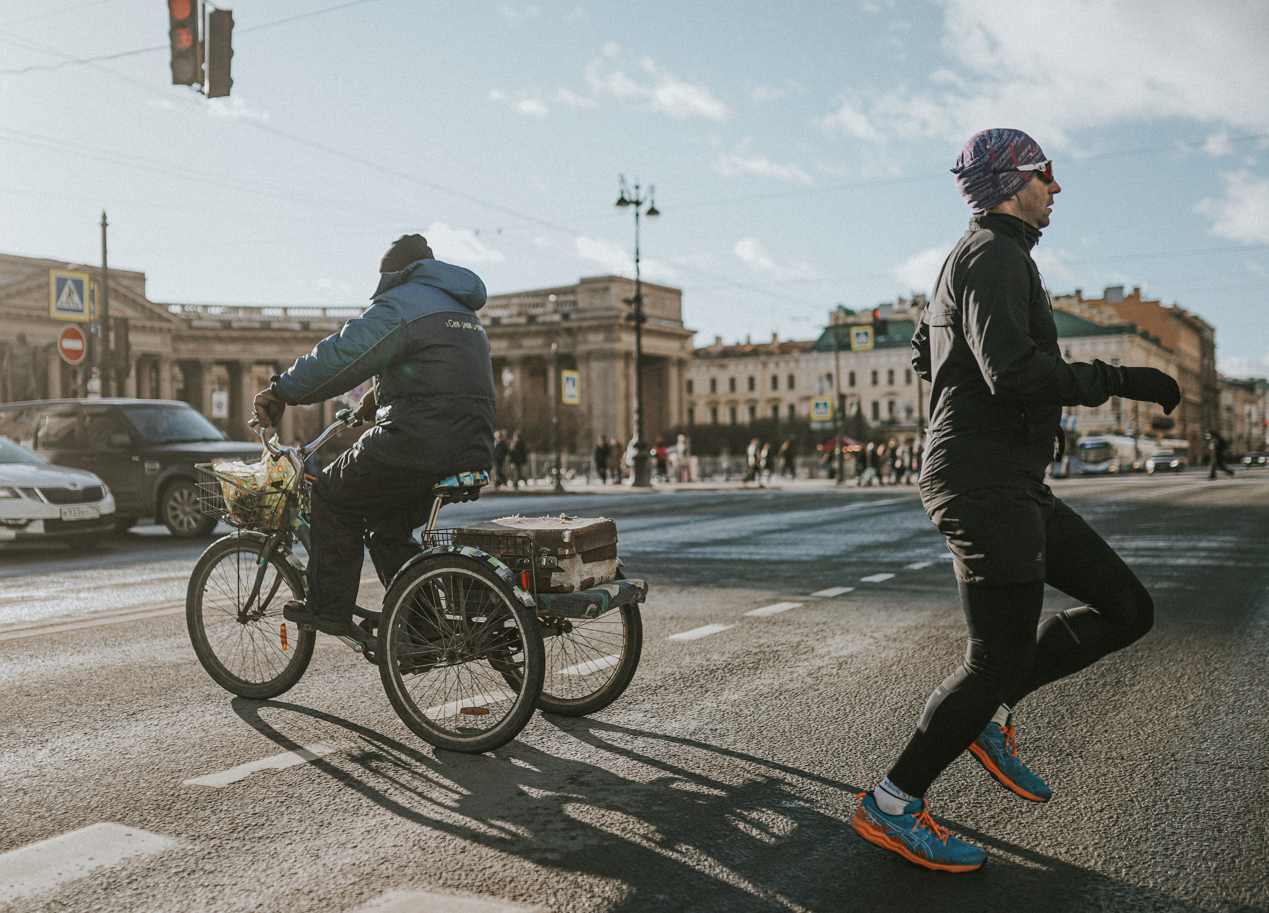 2021. Стрит-фотография, полная абсурда, идиотизма и красоты