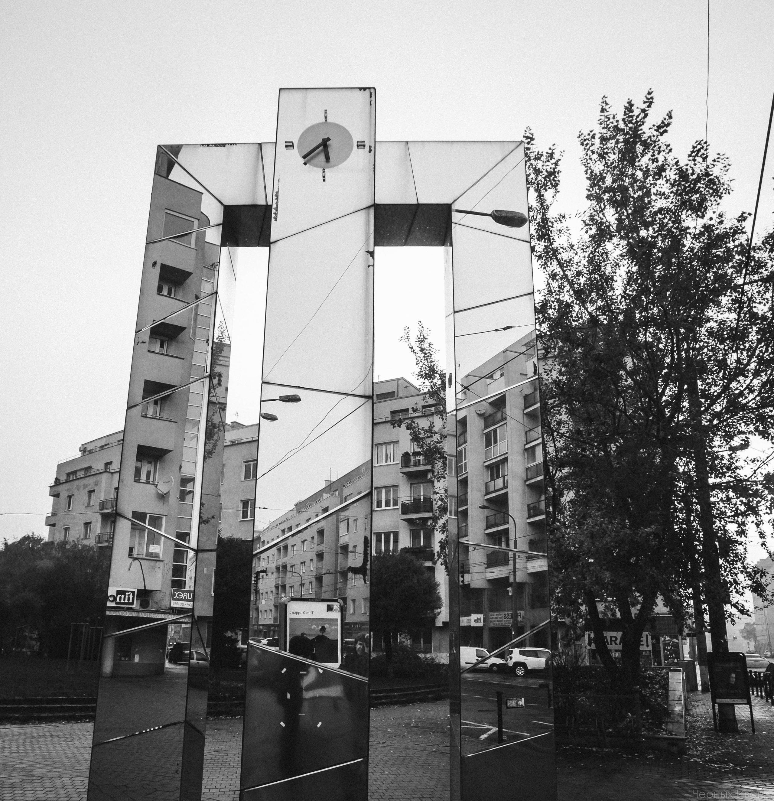 БРАТИСЛАВА. Стрит-фотография, полная абсурда, идиотизма и красоты