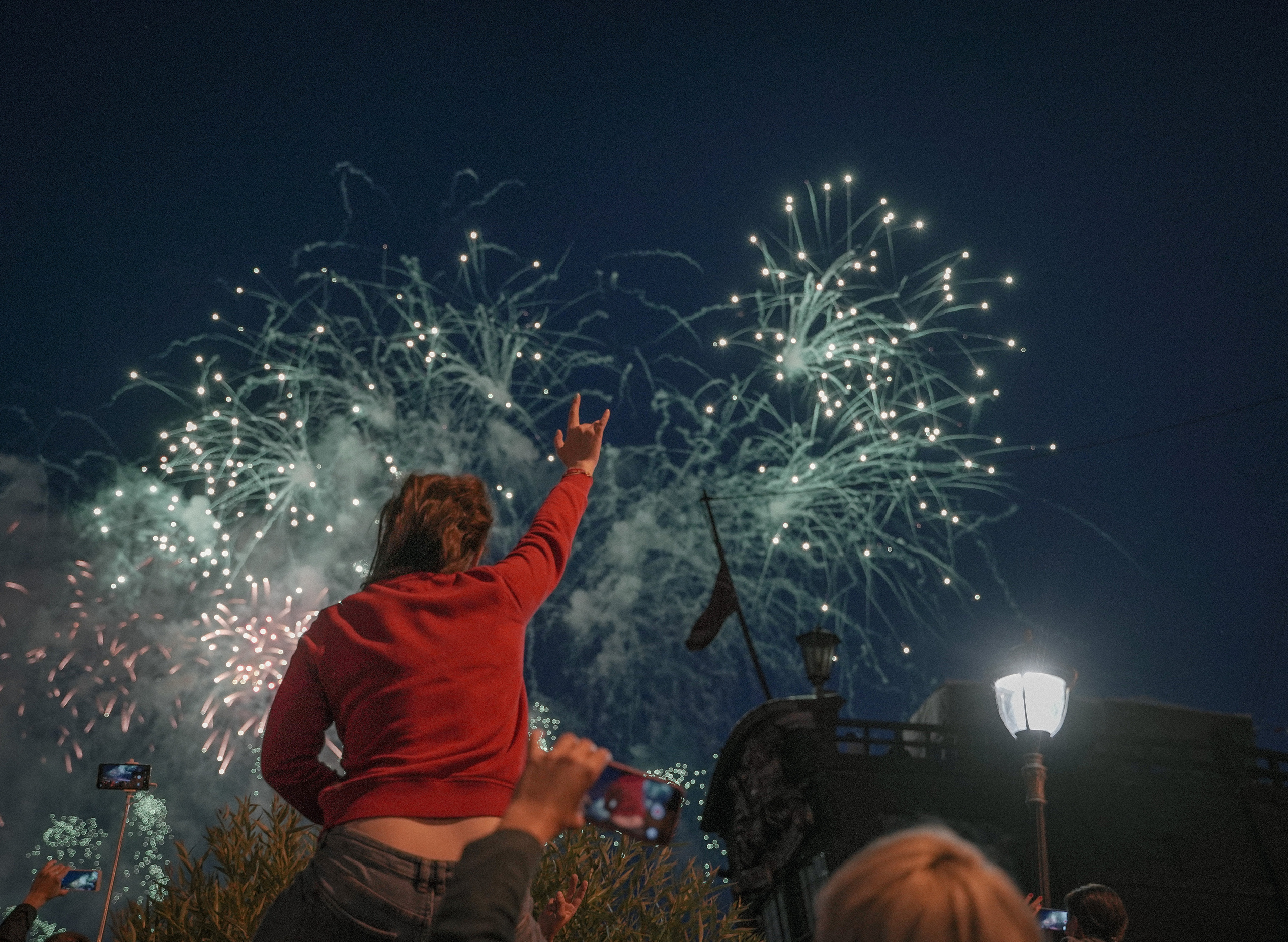 2019. Стрит-фотография, полная абсурда, идиотизма и красоты