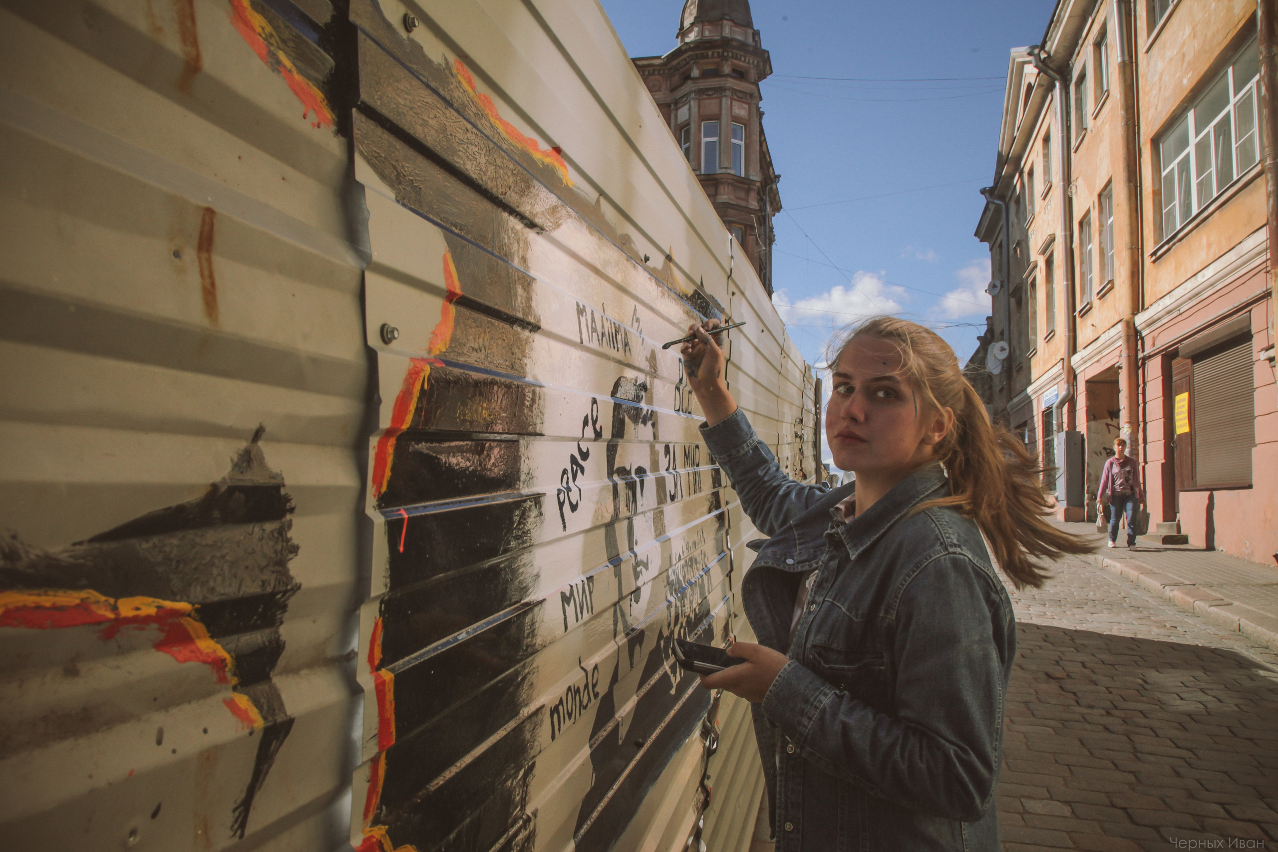 2016. Стрит-фотография, полная абсурда, идиотизма и красоты