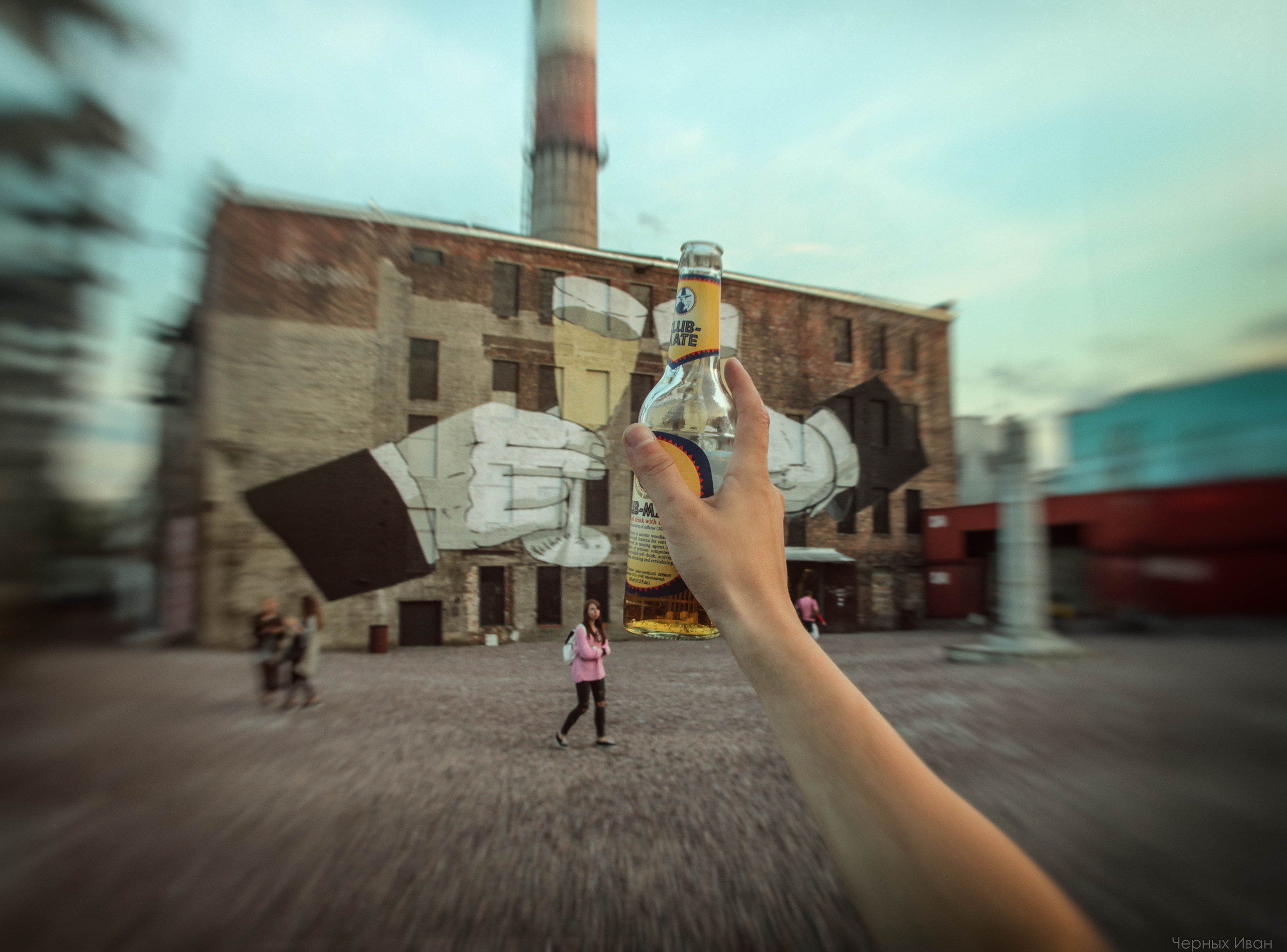 2014. Стрит-фотография, полная абсурда, идиотизма и красоты