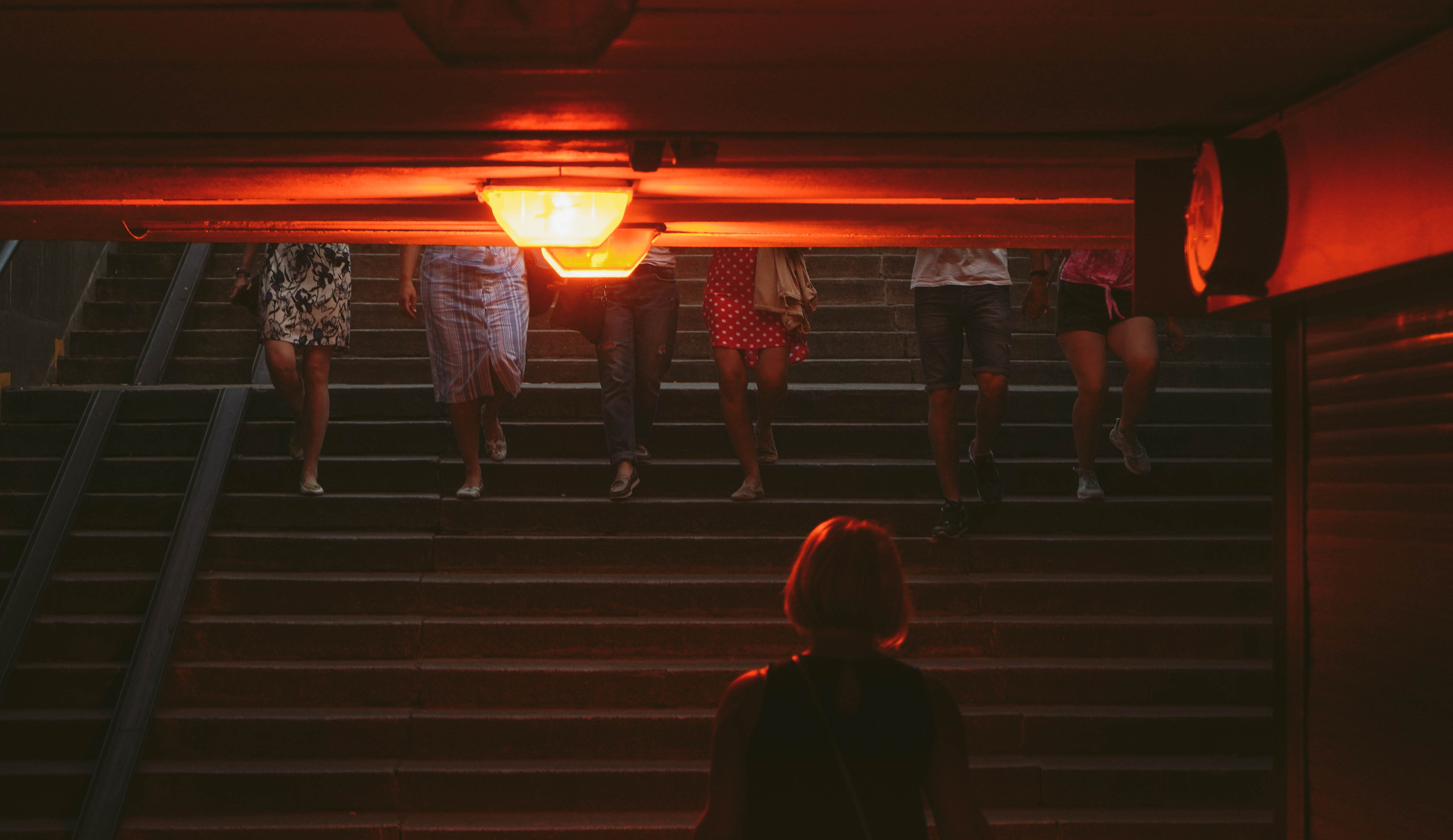 2018. Стрит-фотография, полная абсурда, идиотизма и красоты