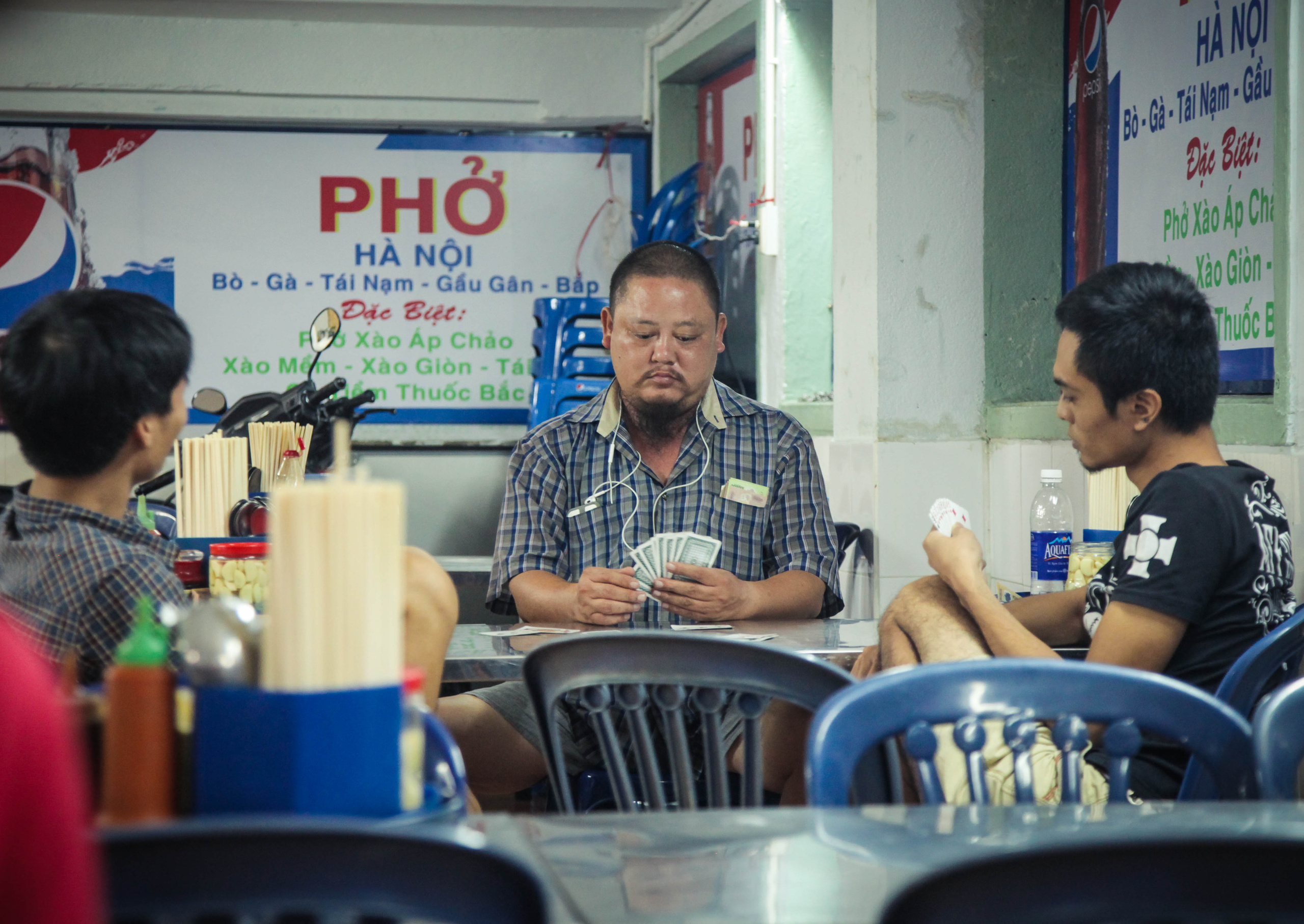 ВЬЕТНАМ. Стрит-фотография, полная абсурда, идиотизма и красоты