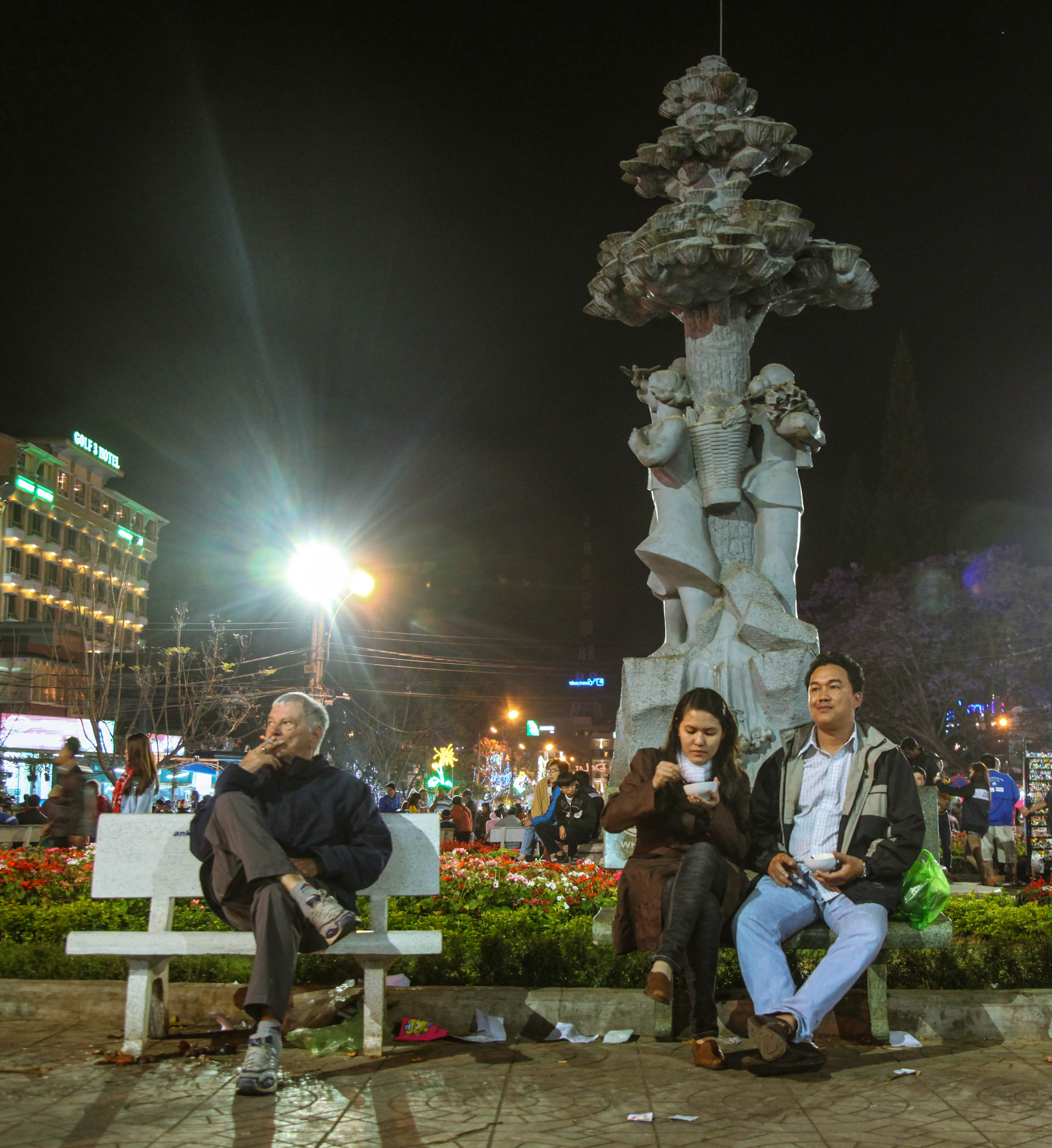 ВЬЕТНАМ. Стрит-фотография, полная абсурда, идиотизма и красоты