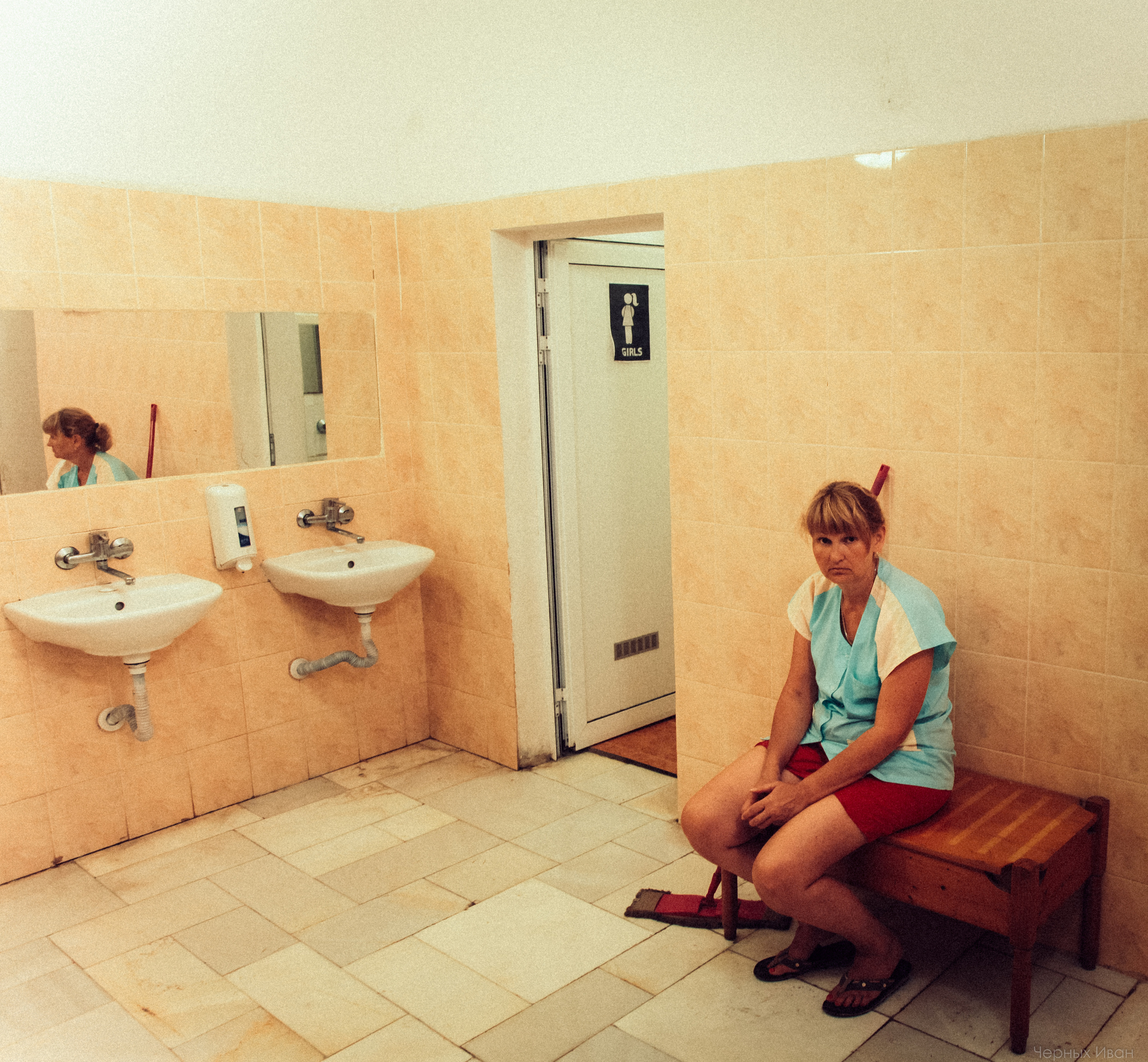 БОЛГАРИЯ. Стрит-фотография, полная абсурда, идиотизма и красоты