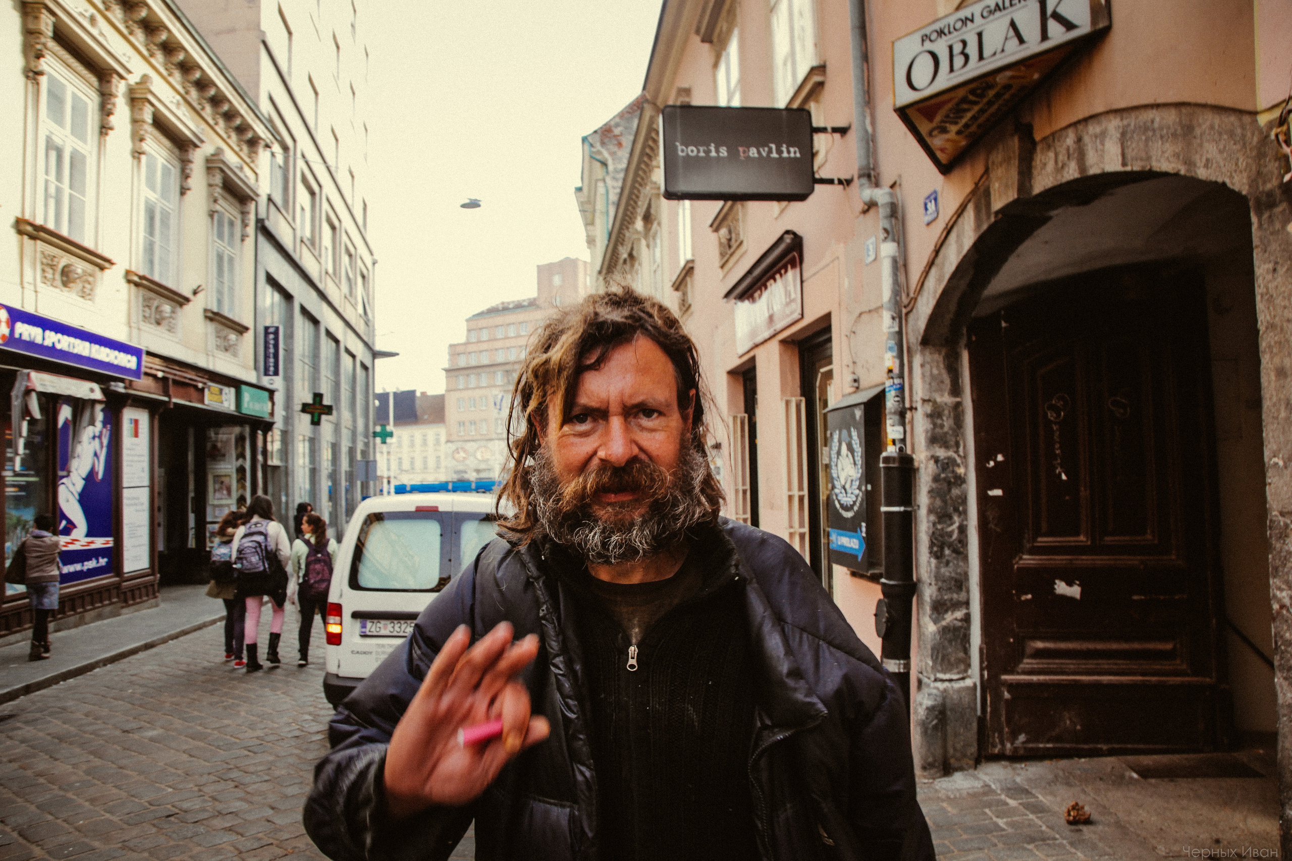 ЗАГРЕБ. Стрит-фотография, полная абсурда, идиотизма и красоты