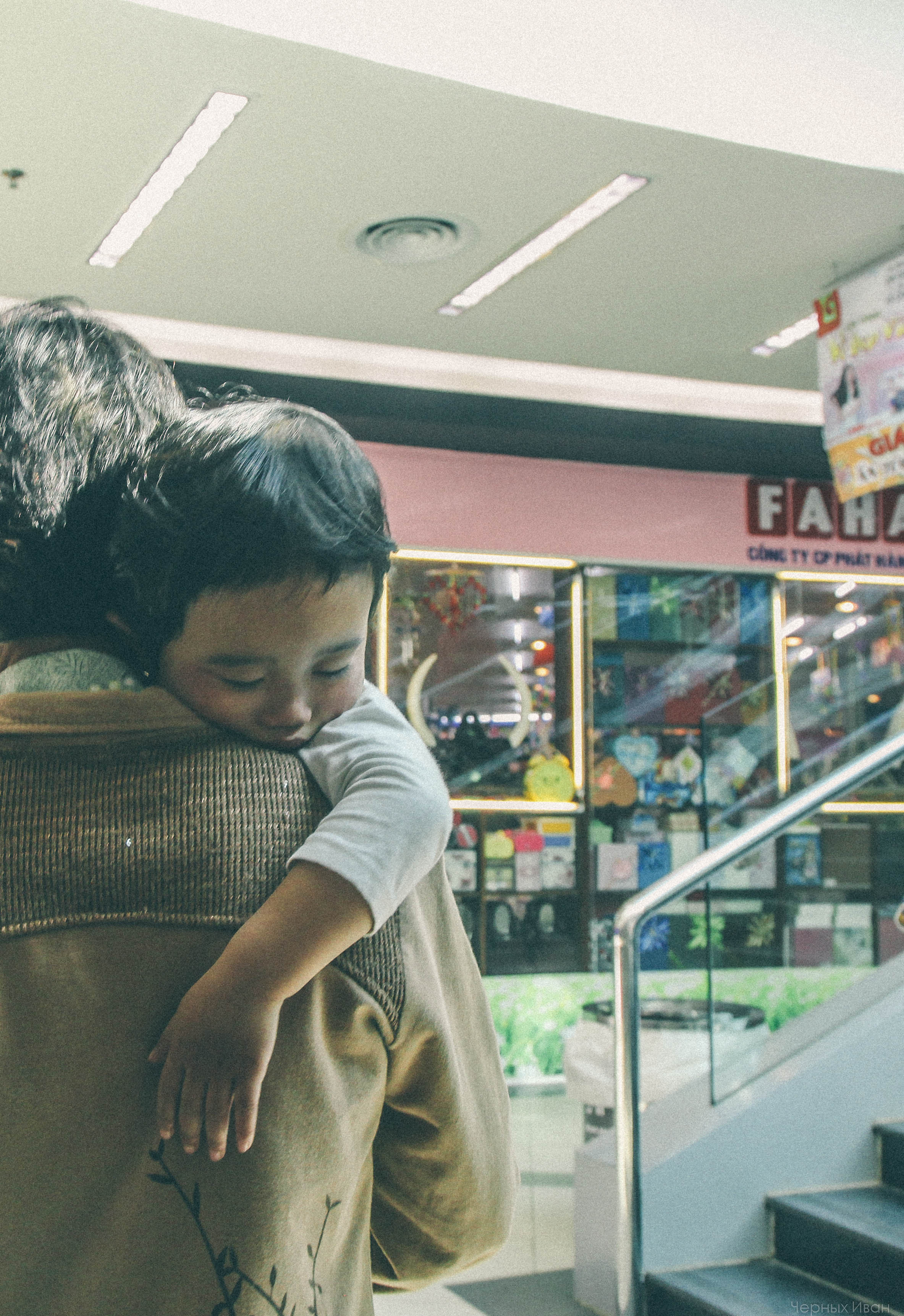 ВЬЕТНАМ. Стрит-фотография, полная абсурда, идиотизма и красоты