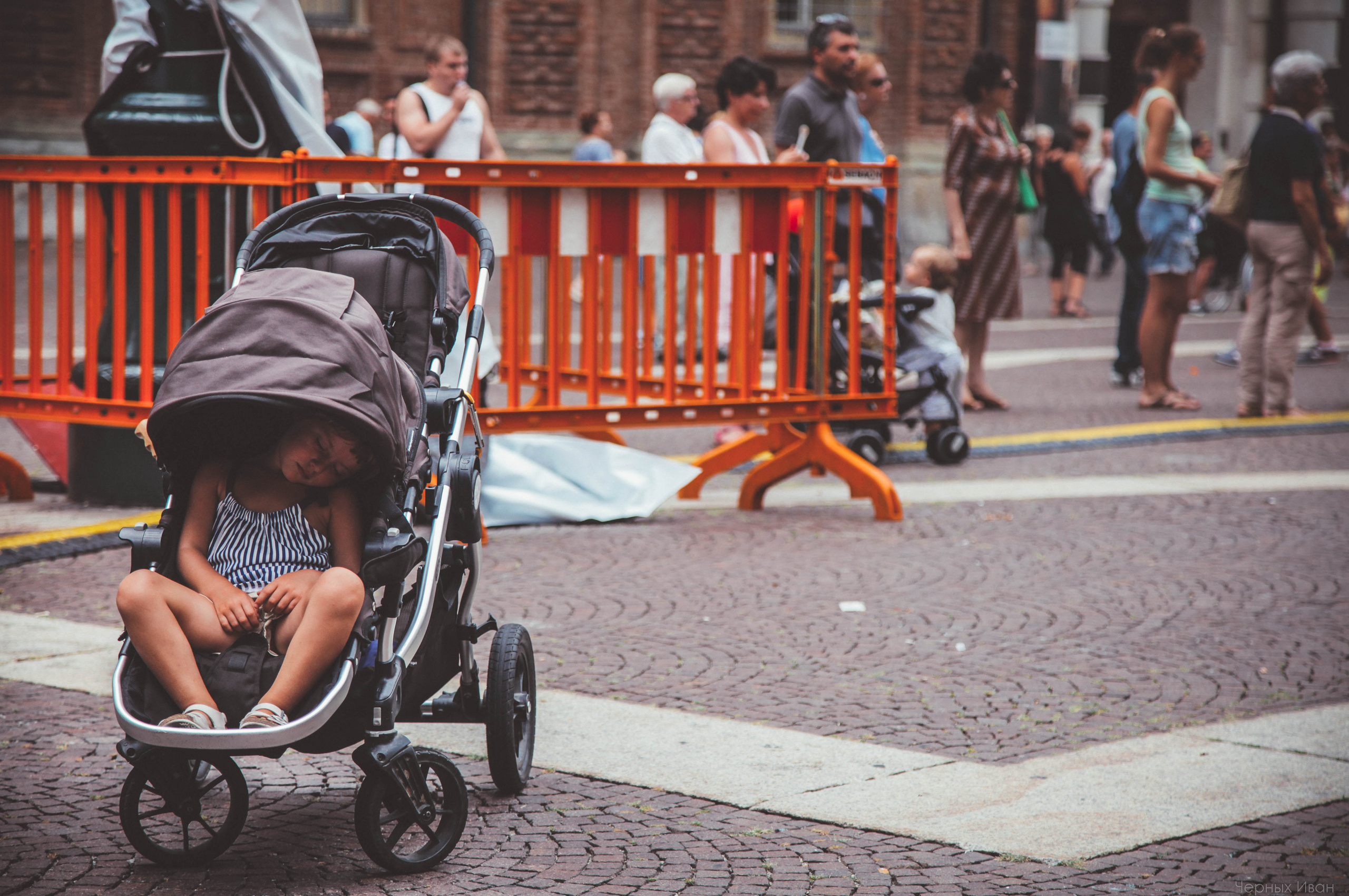 ИТАЛИЯ. Стрит-фотография, полная абсурда, идиотизма и красоты