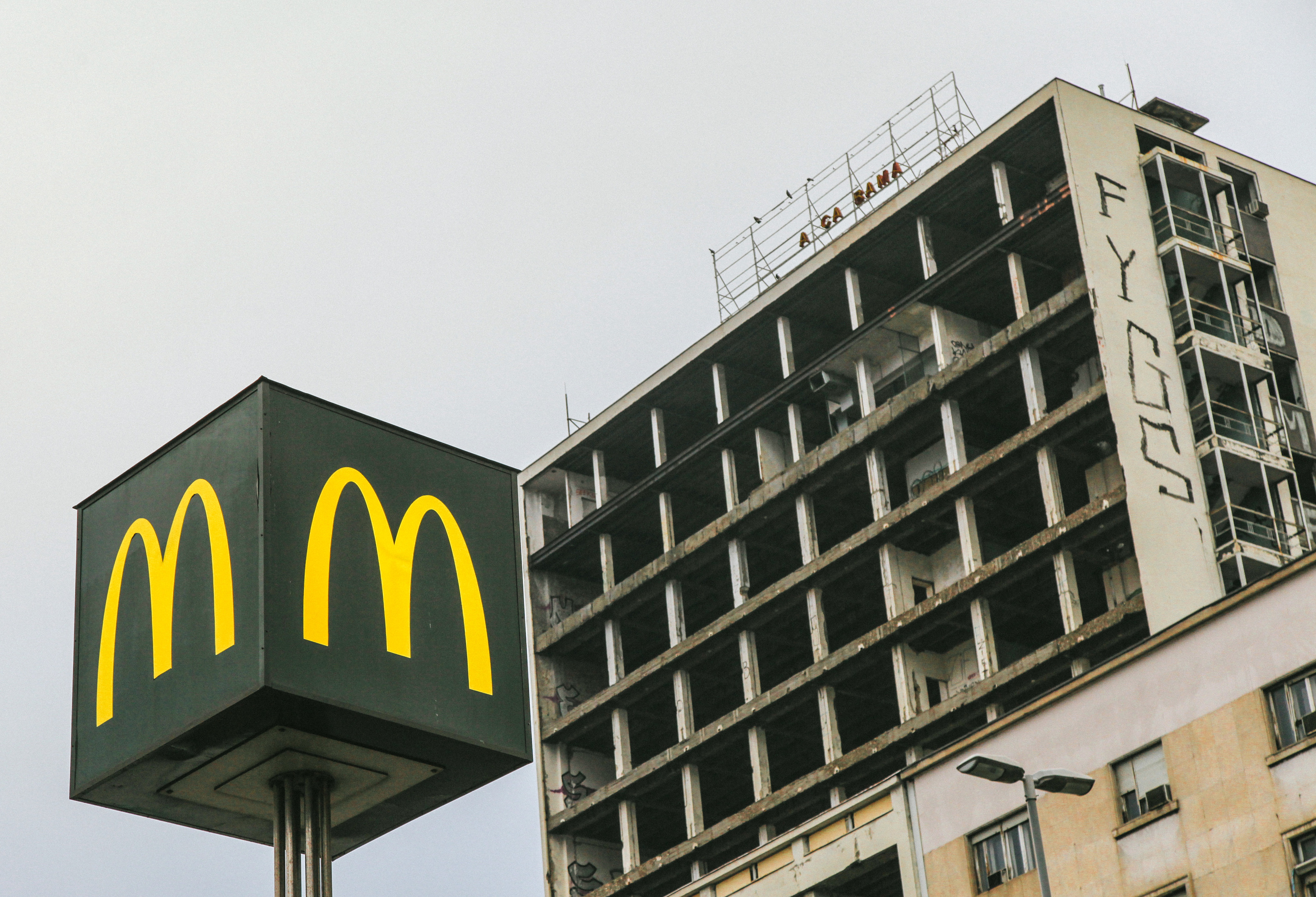 BEST OF. Стрит-фотография, полная абсурда, идиотизма и красоты