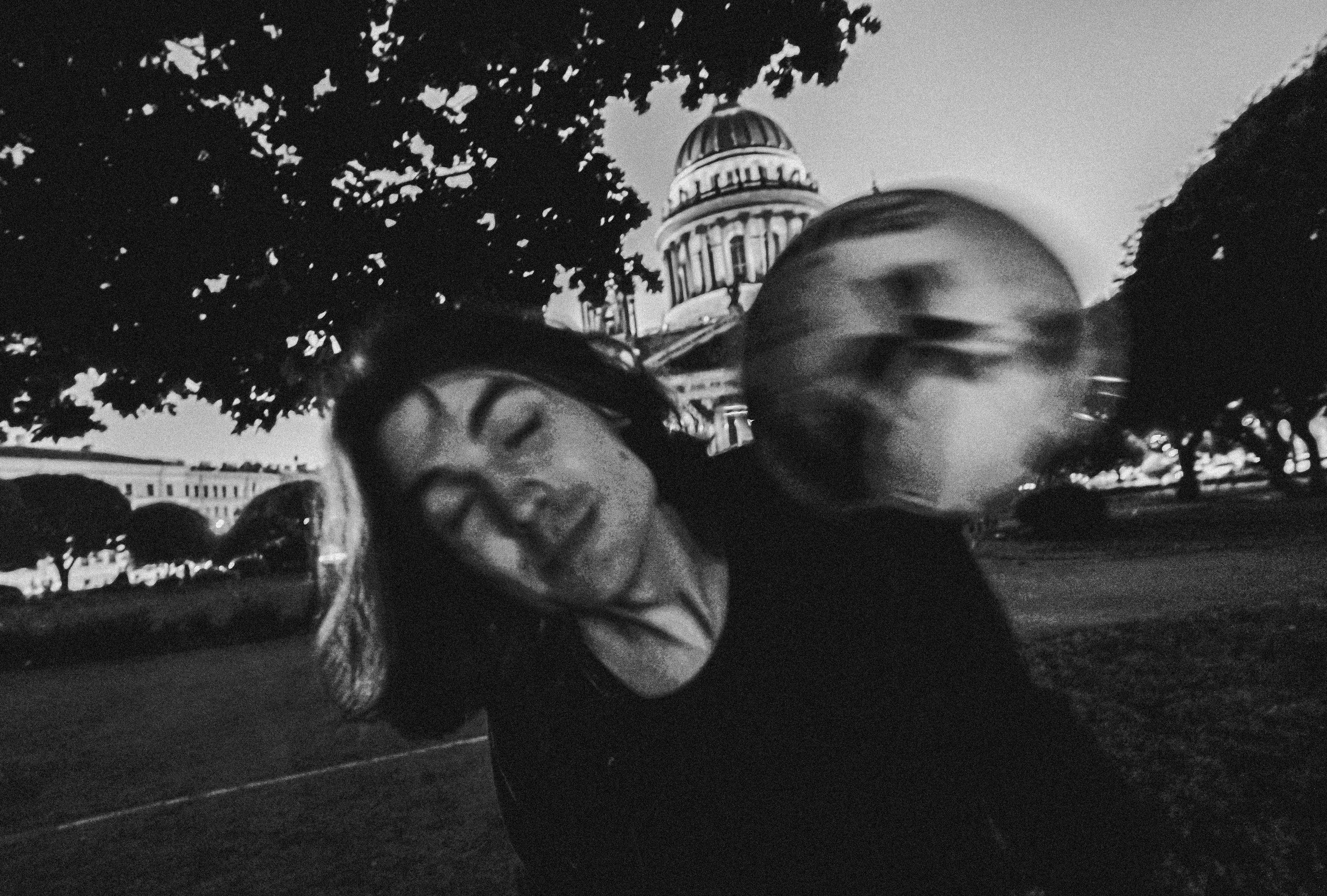 2020. Стрит-фотография, полная абсурда, идиотизма и красоты