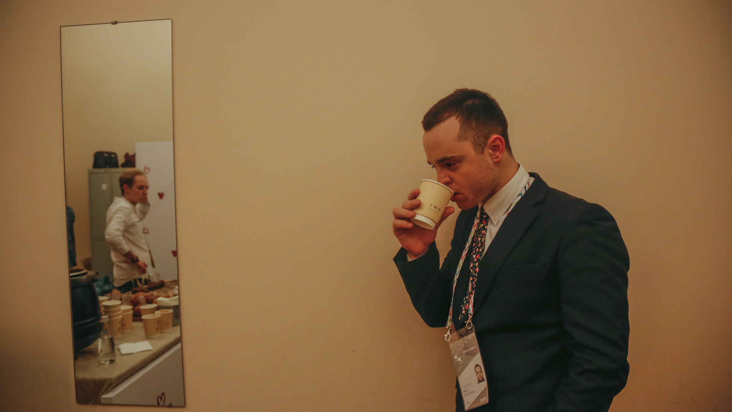 2017. Стрит-фотография, полная абсурда, идиотизма и красоты