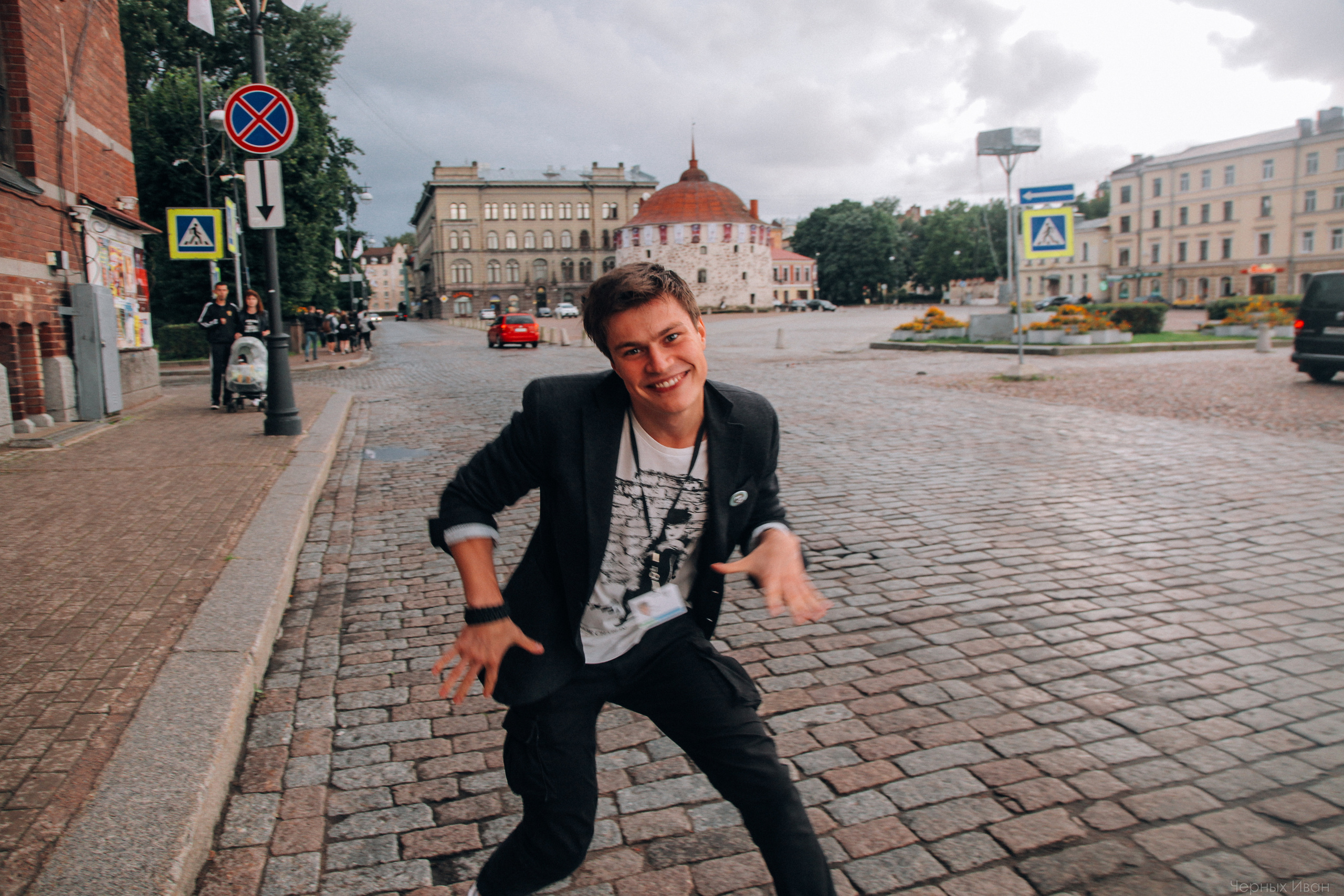 2017. Стрит-фотография, полная абсурда, идиотизма и красоты