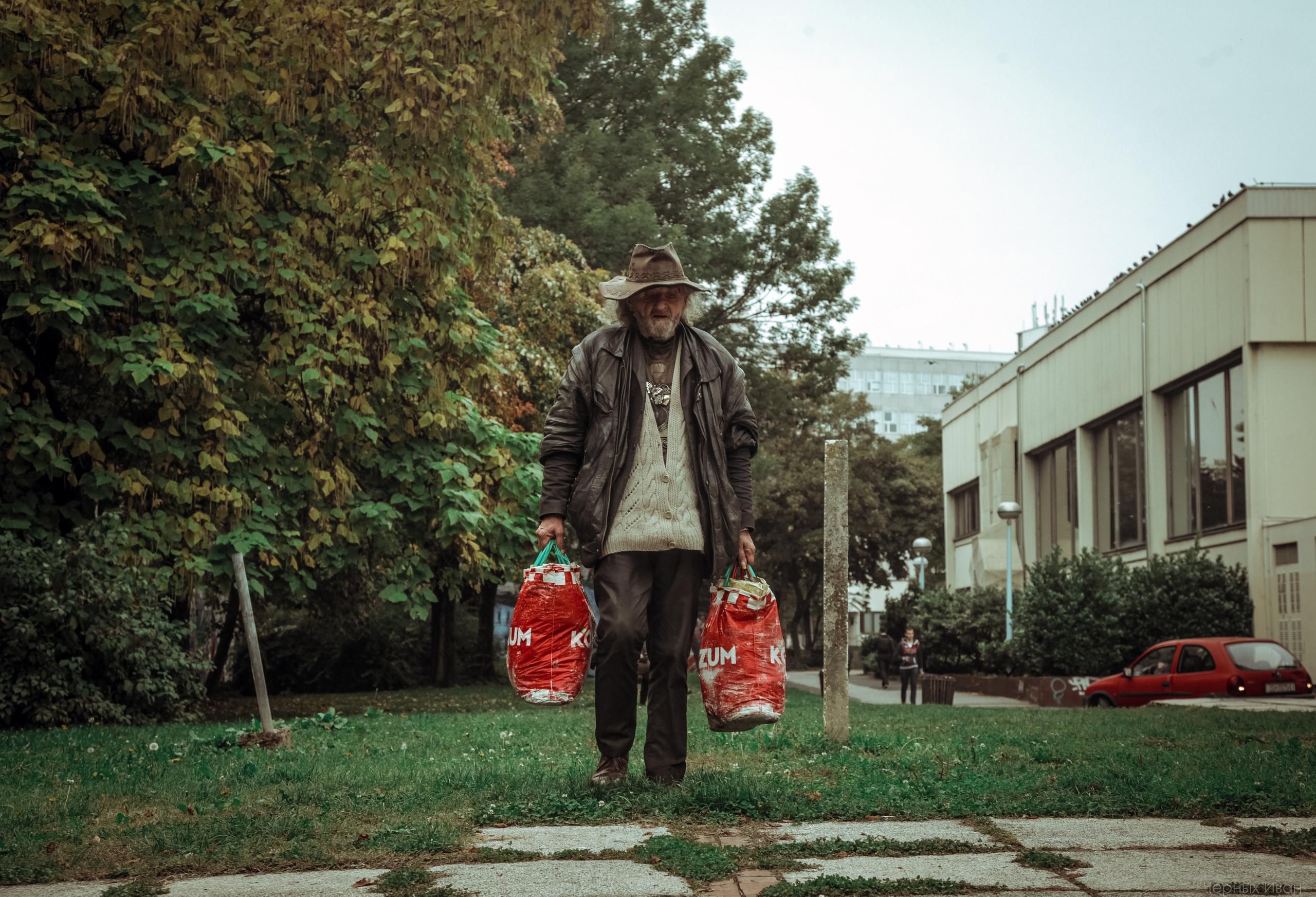 ЗАГРЕБ. Стрит-фотография, полная абсурда, идиотизма и красоты