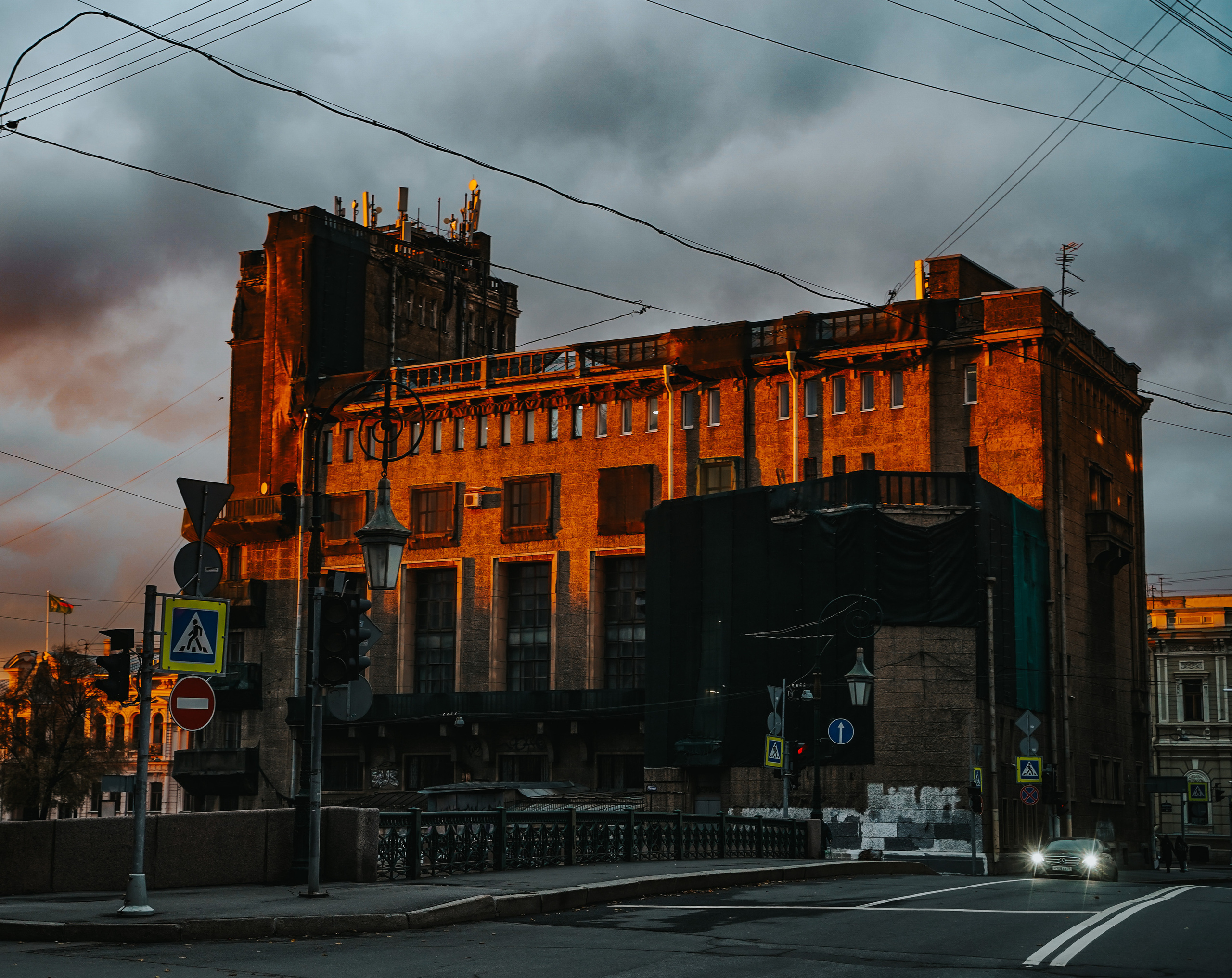 ПЕЙЗАЖИ. Стрит-фотография, полная абсурда, идиотизма и красоты