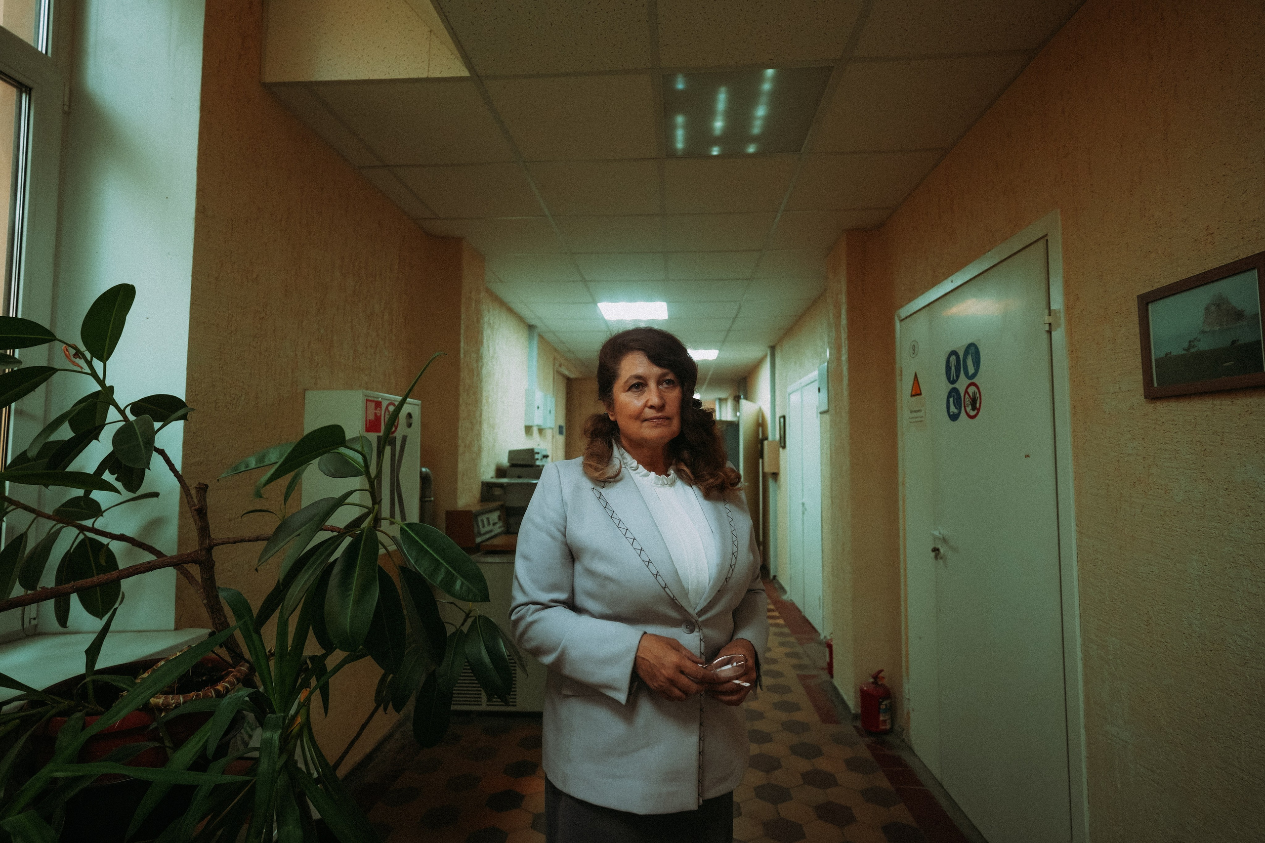 ЛИКИ НАУКИ. Стрит-фотография, полная абсурда, идиотизма и красоты