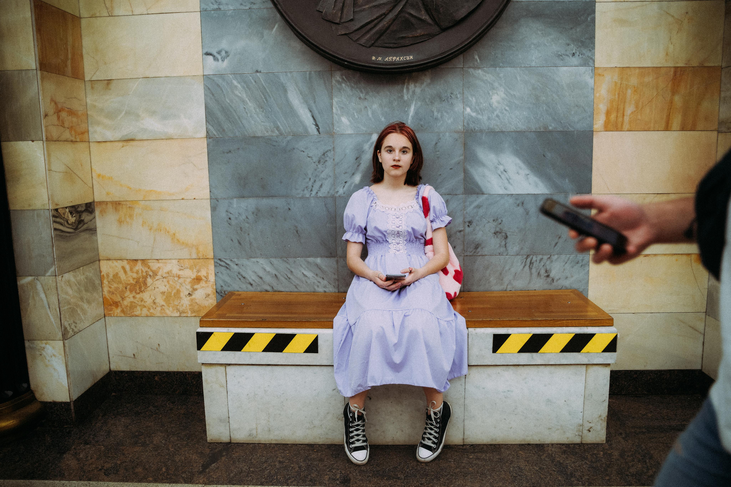 2022. Стрит-фотография, полная абсурда, идиотизма и красоты