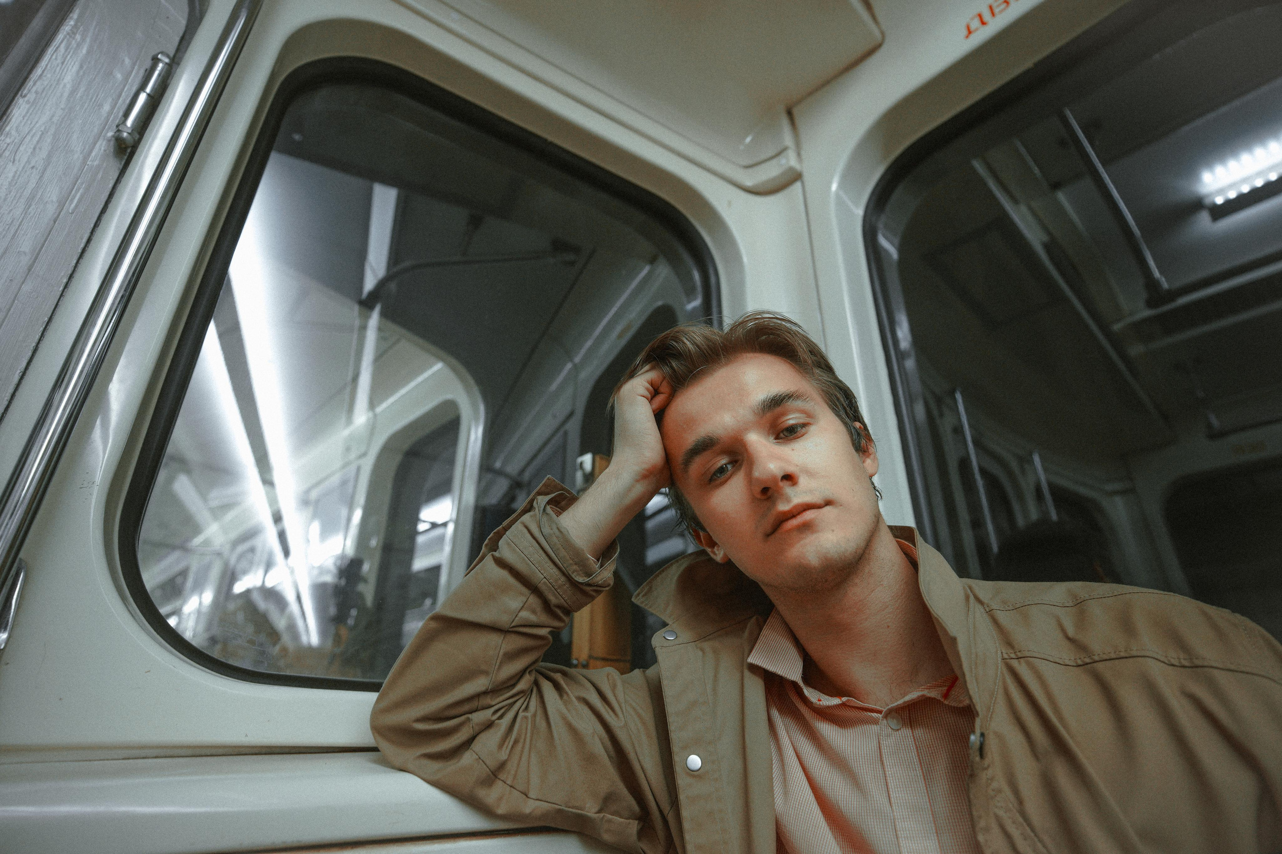 2021. Стрит-фотография, полная абсурда, идиотизма и красоты