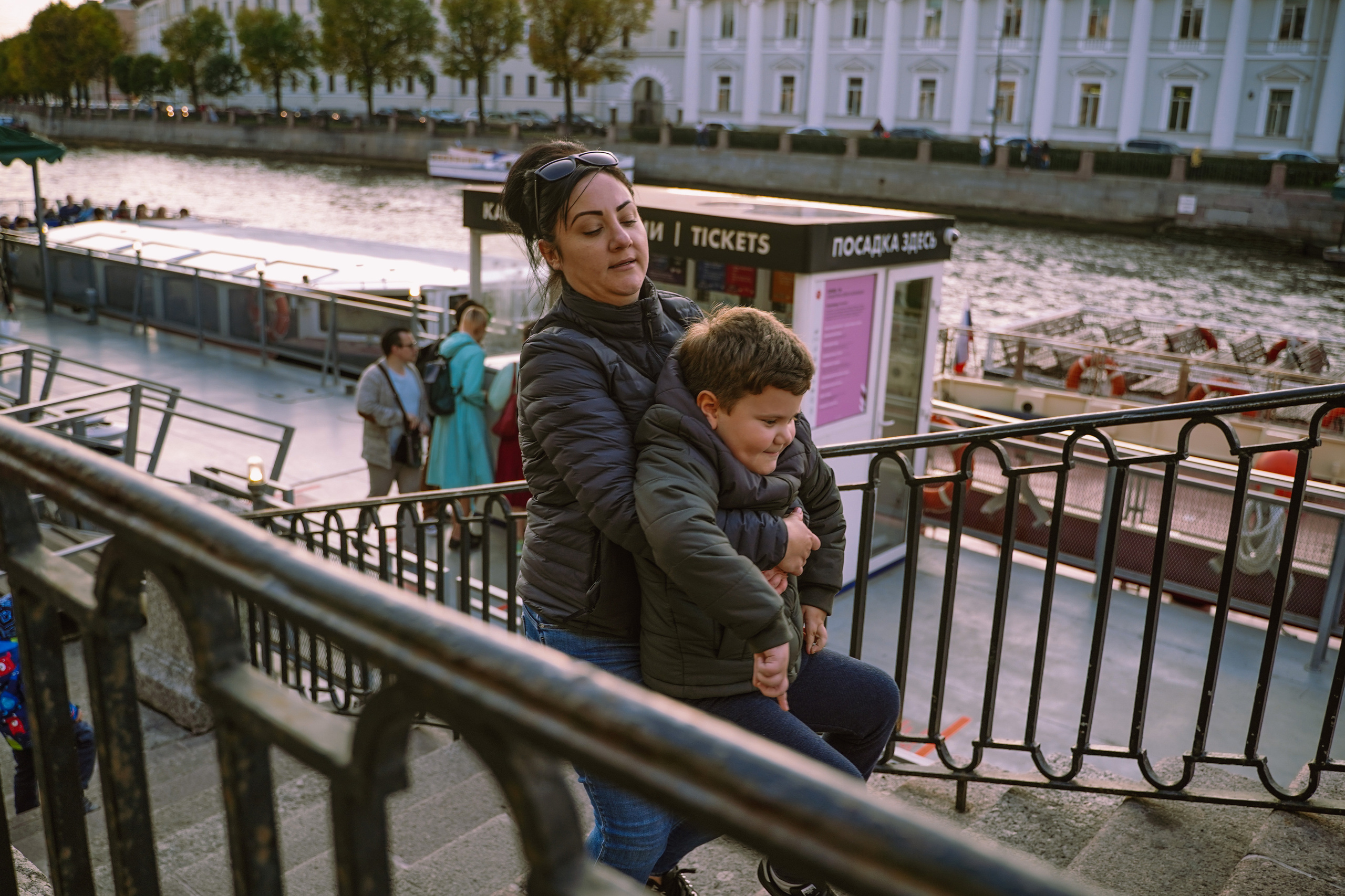 2020. Стрит-фотография, полная абсурда, идиотизма и красоты