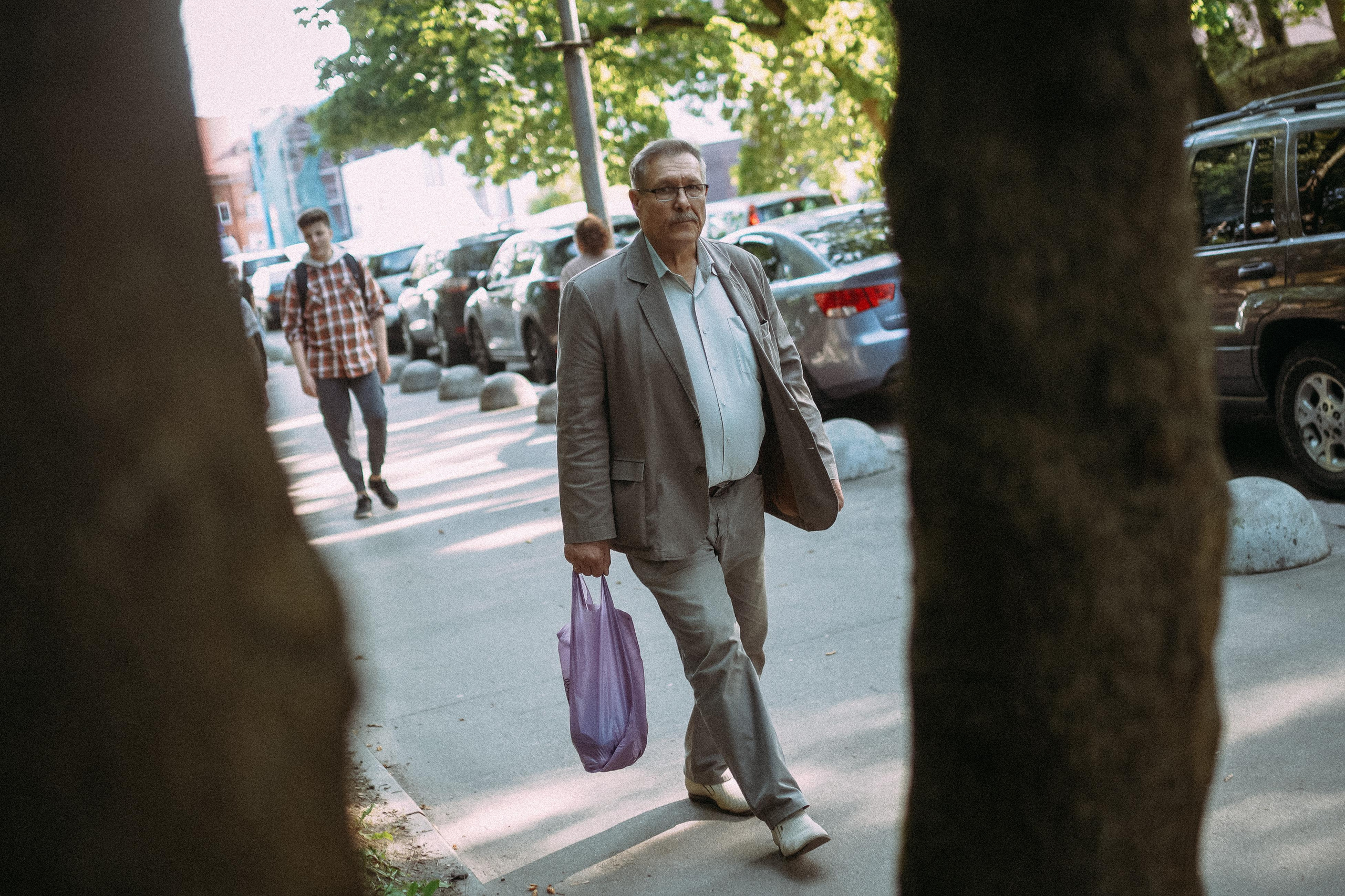 2020. Стрит-фотография, полная абсурда, идиотизма и красоты