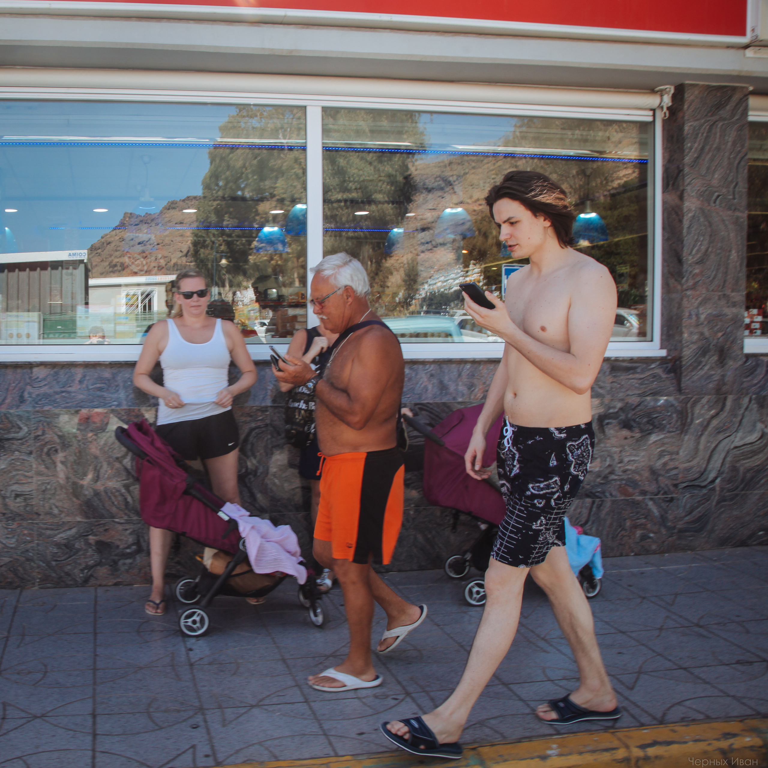 ИСПАНИЯ. Стрит-фотография, полная абсурда, идиотизма и красоты