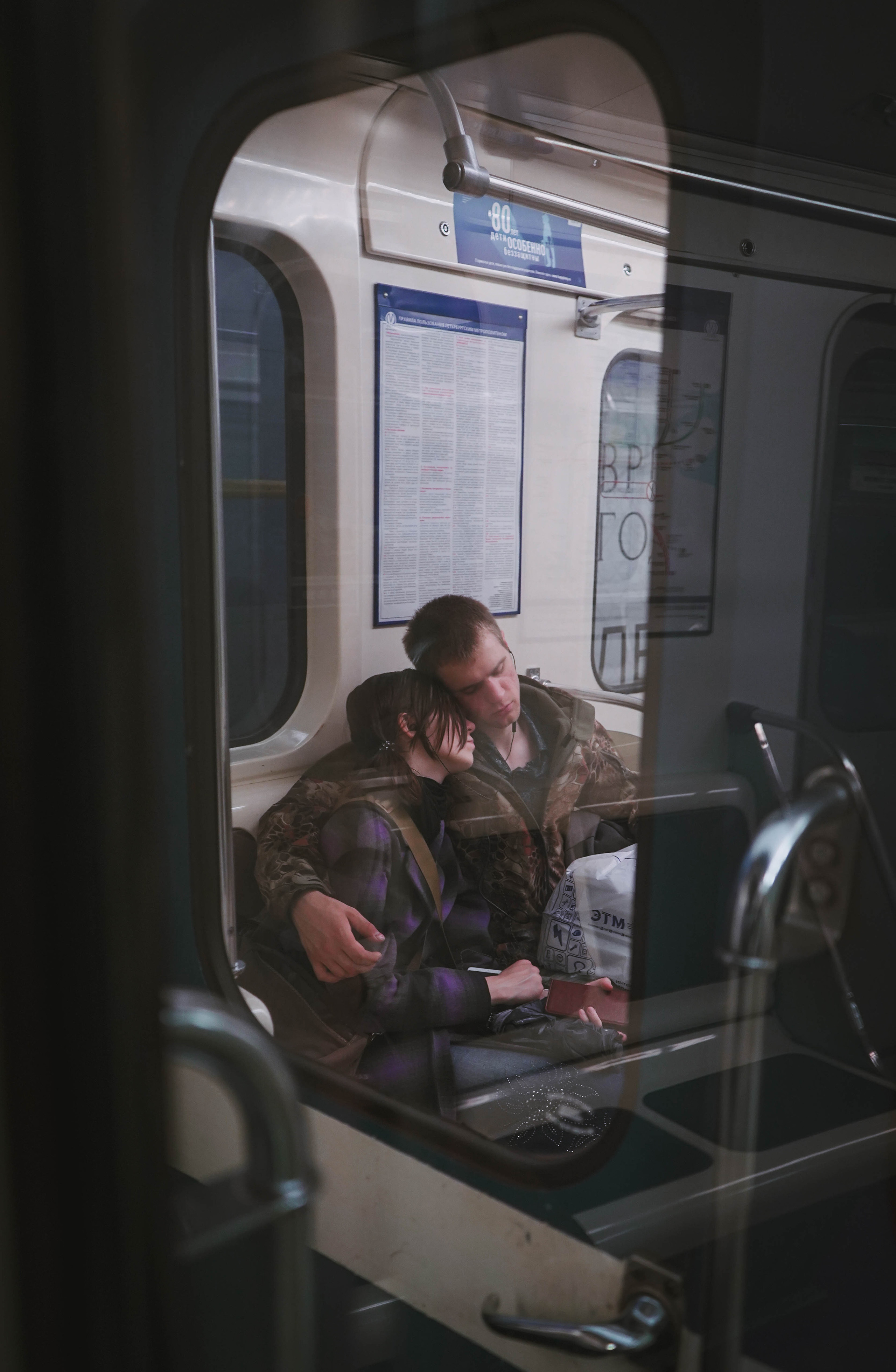 2018. Стрит-фотография, полная абсурда, идиотизма и красоты