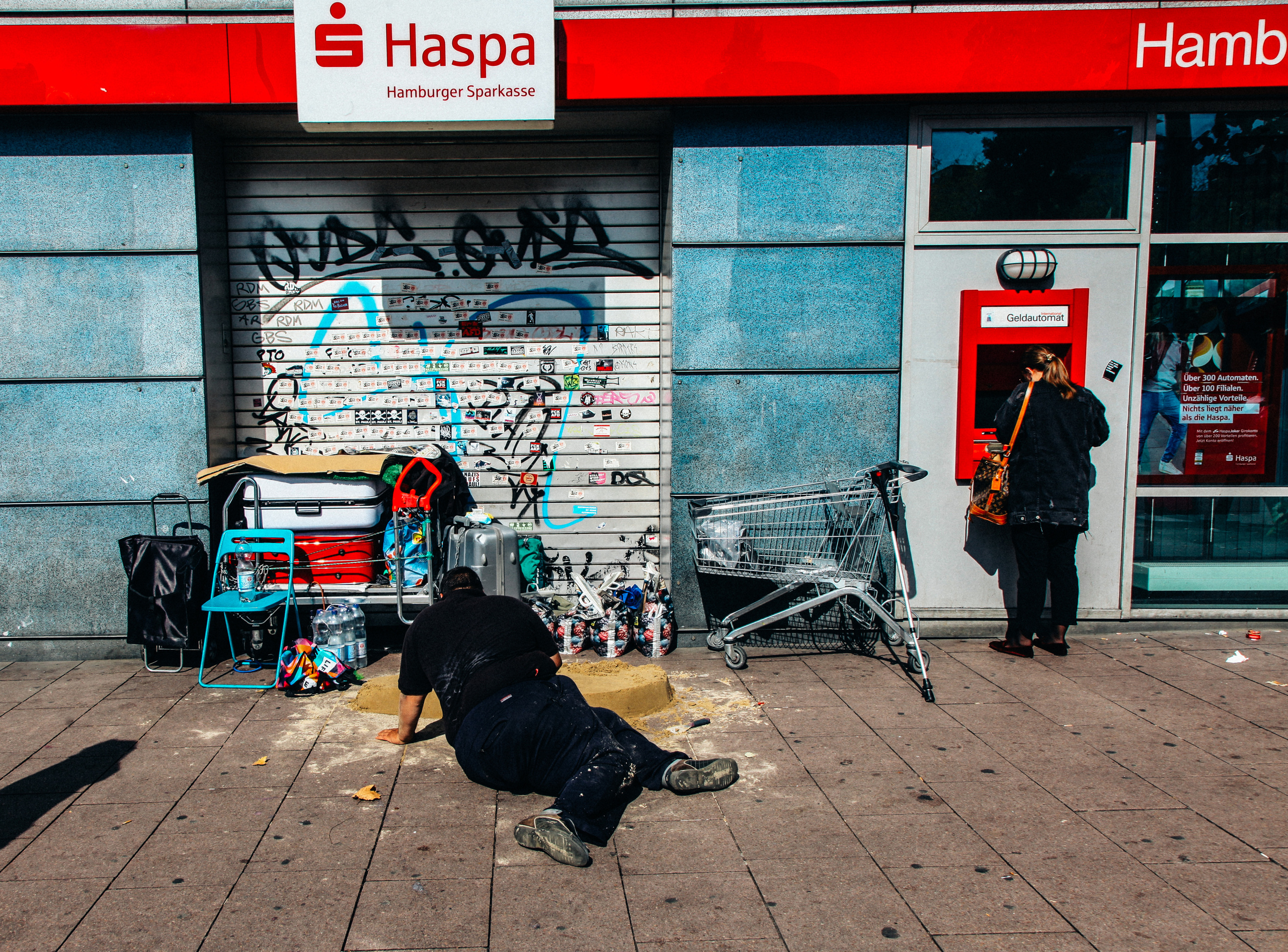 ГЕРМАНИЯ. Стрит-фотография, полная абсурда, идиотизма и красоты