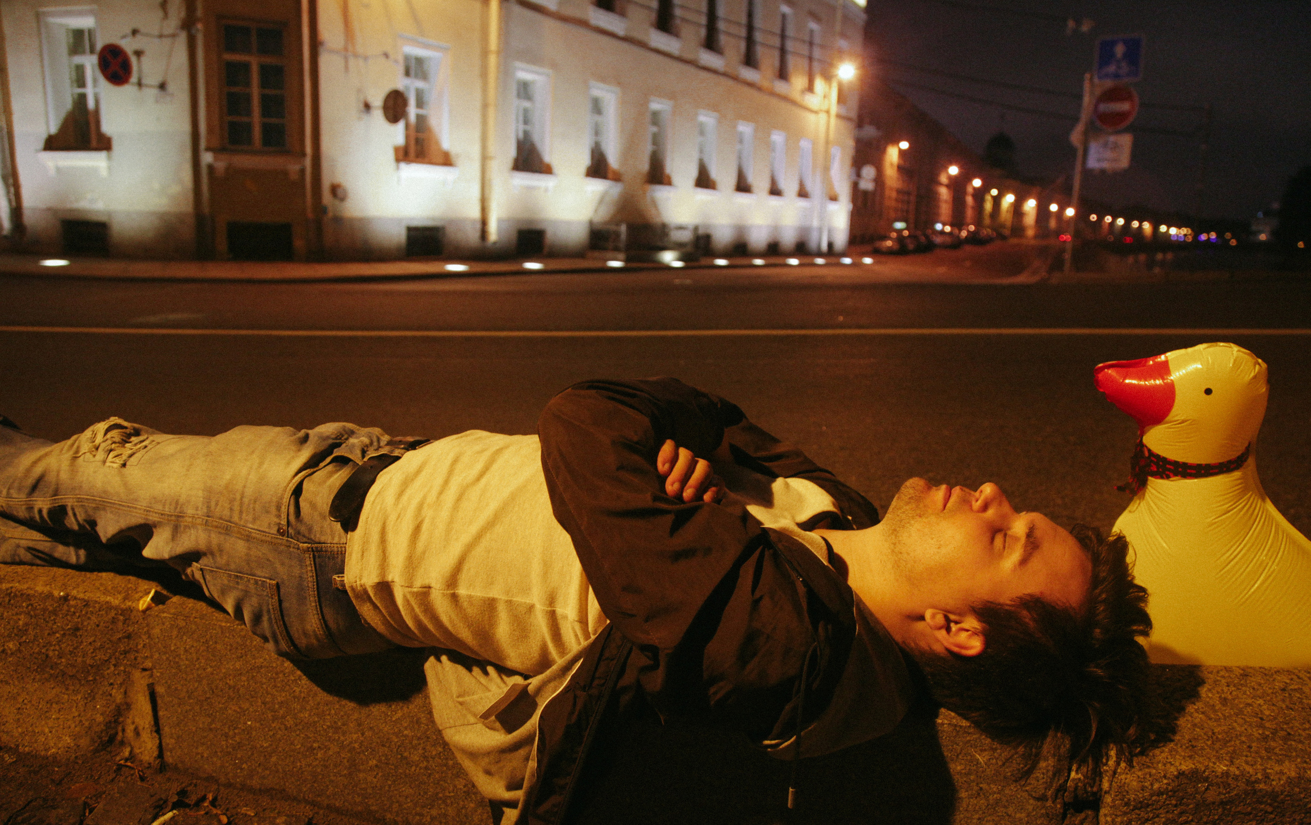 2017. Стрит-фотография, полная абсурда, идиотизма и красоты