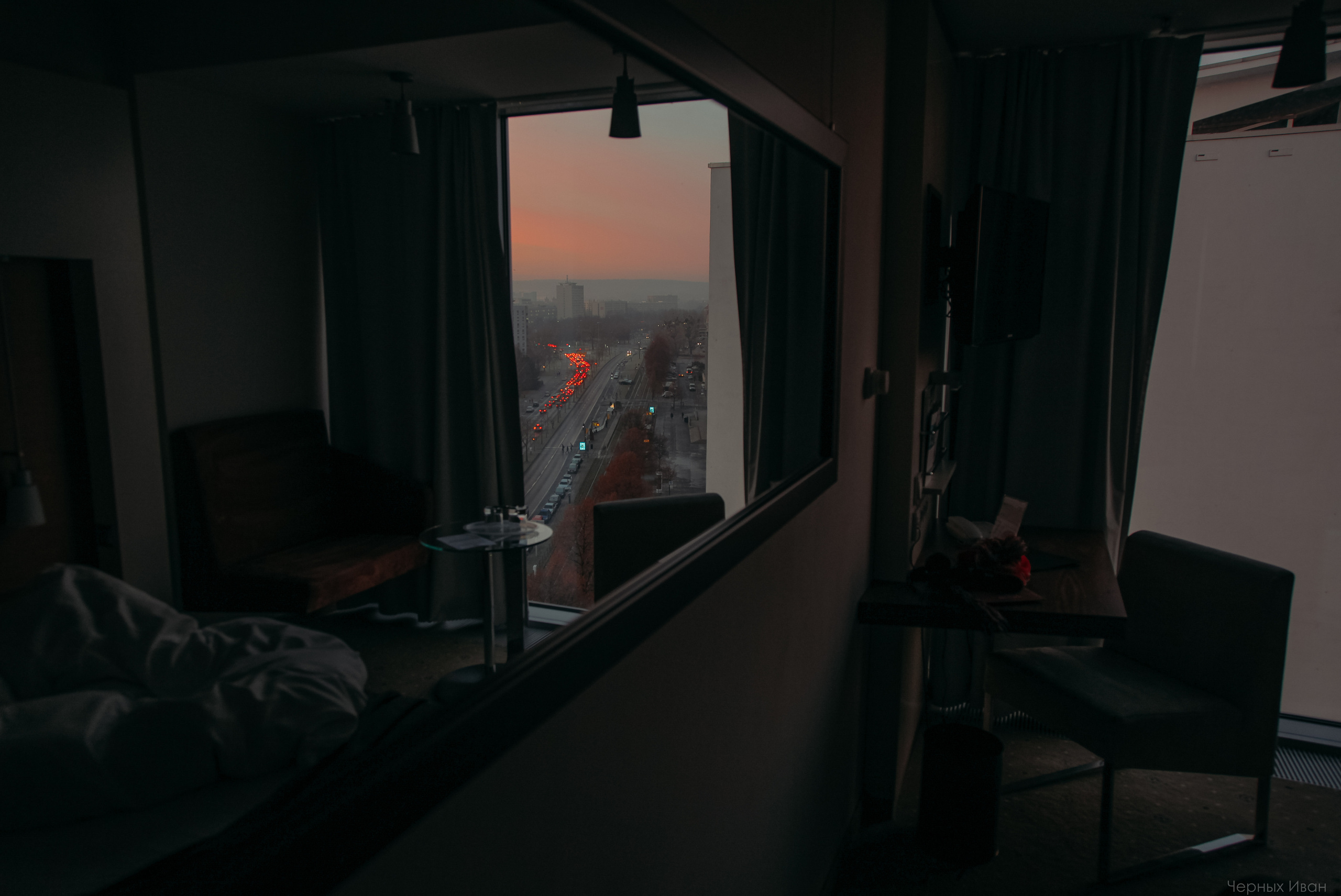 ПЕЙЗАЖИ. Стрит-фотография, полная абсурда, идиотизма и красоты