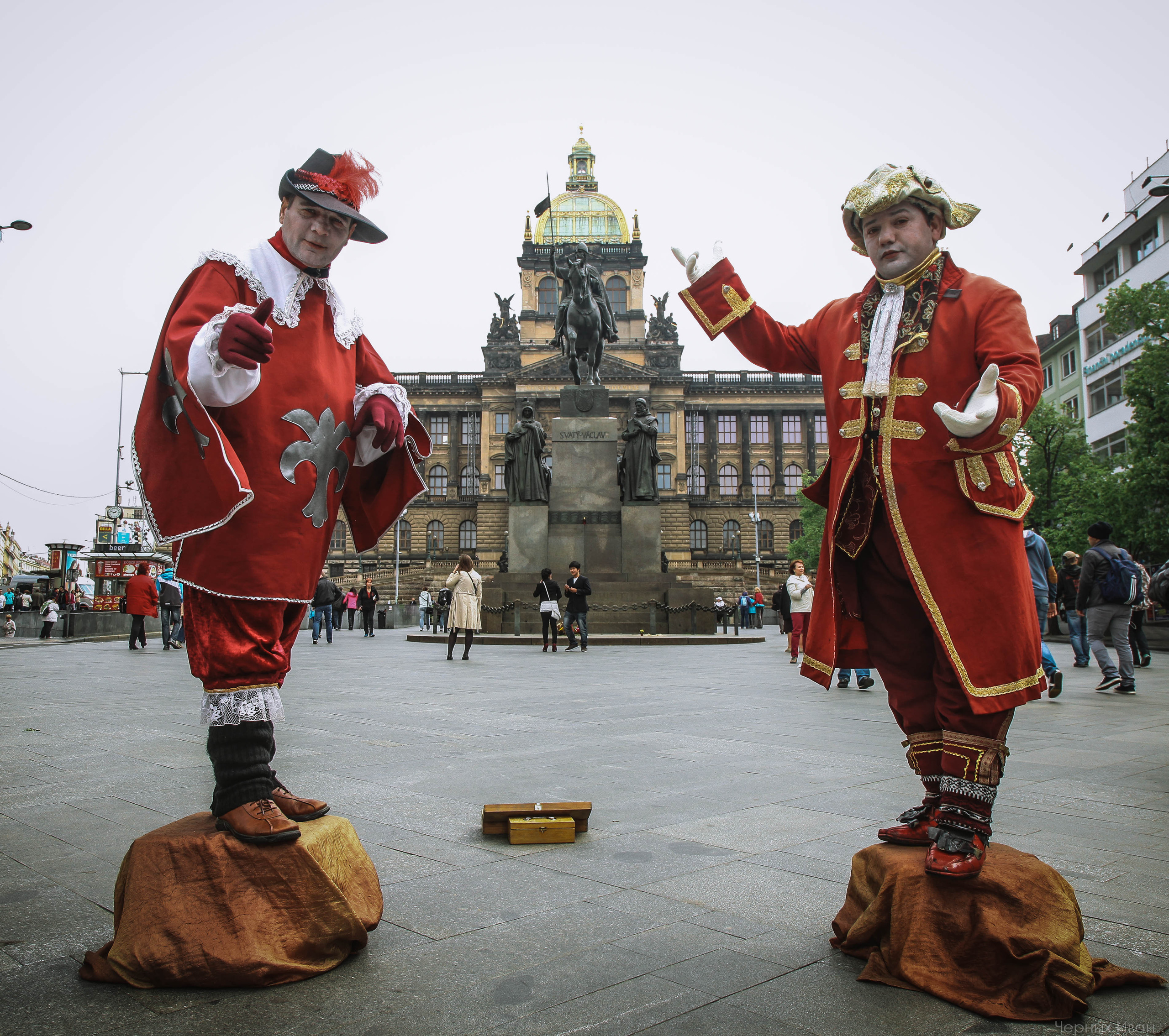 ЧЕХИЯ. Стрит-фотография, полная абсурда, идиотизма и красоты