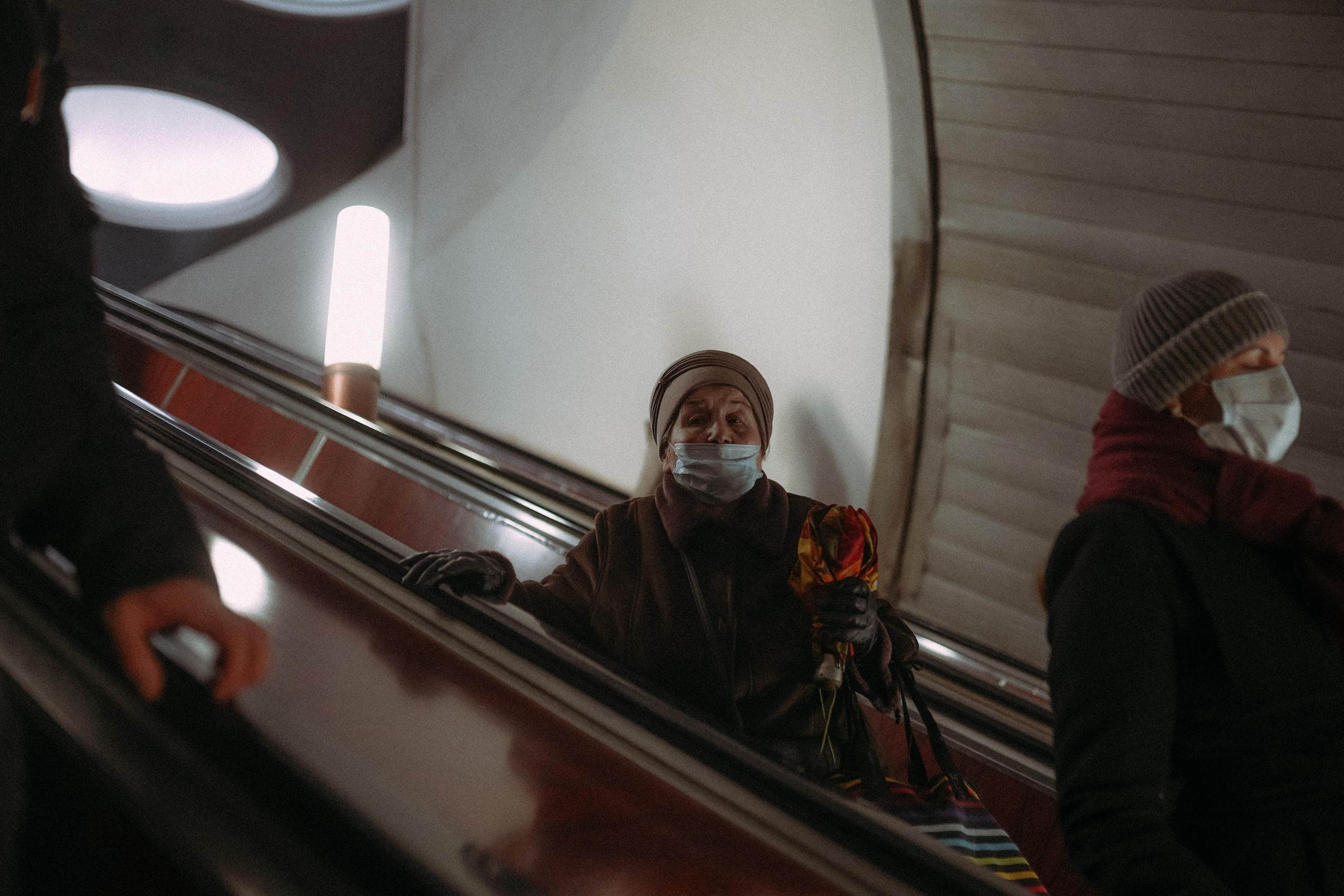 2021. Стрит-фотография, полная абсурда, идиотизма и красоты