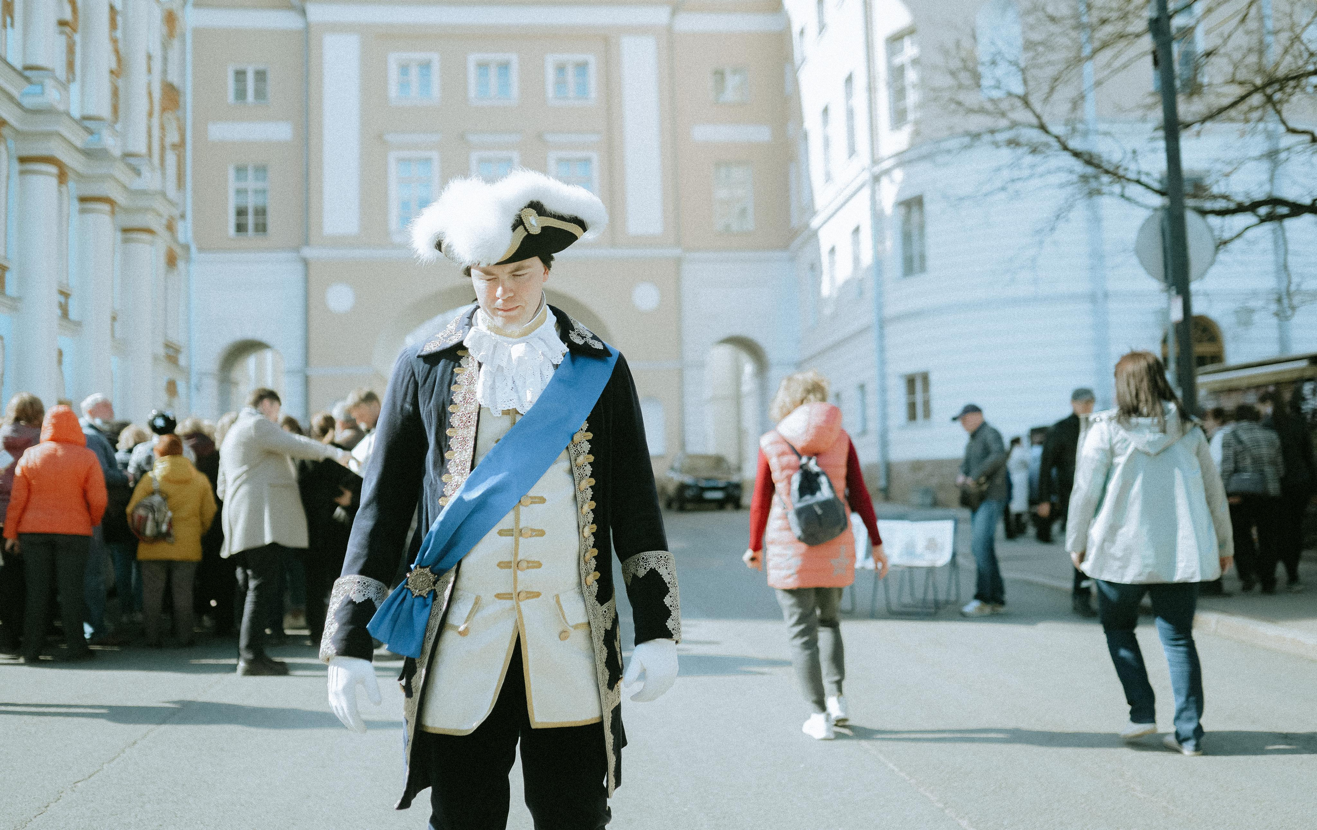 2021. Стрит-фотография, полная абсурда, идиотизма и красоты