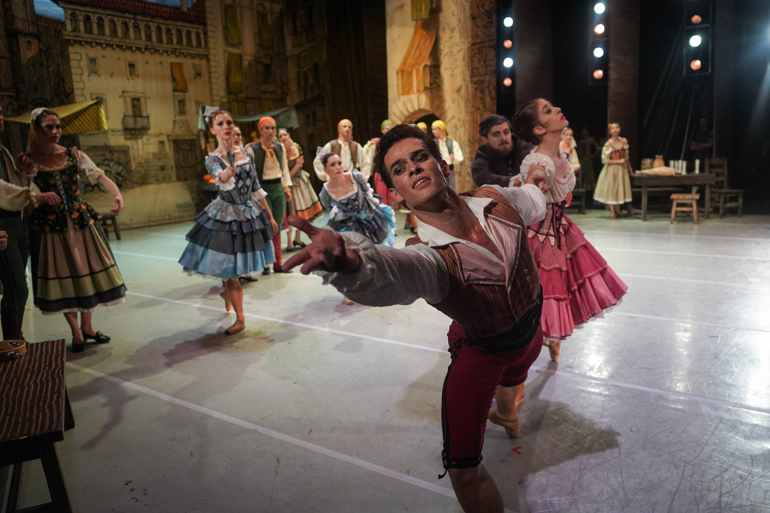 ЗАГРЕБ. Стрит-фотография, полная абсурда, идиотизма и красоты