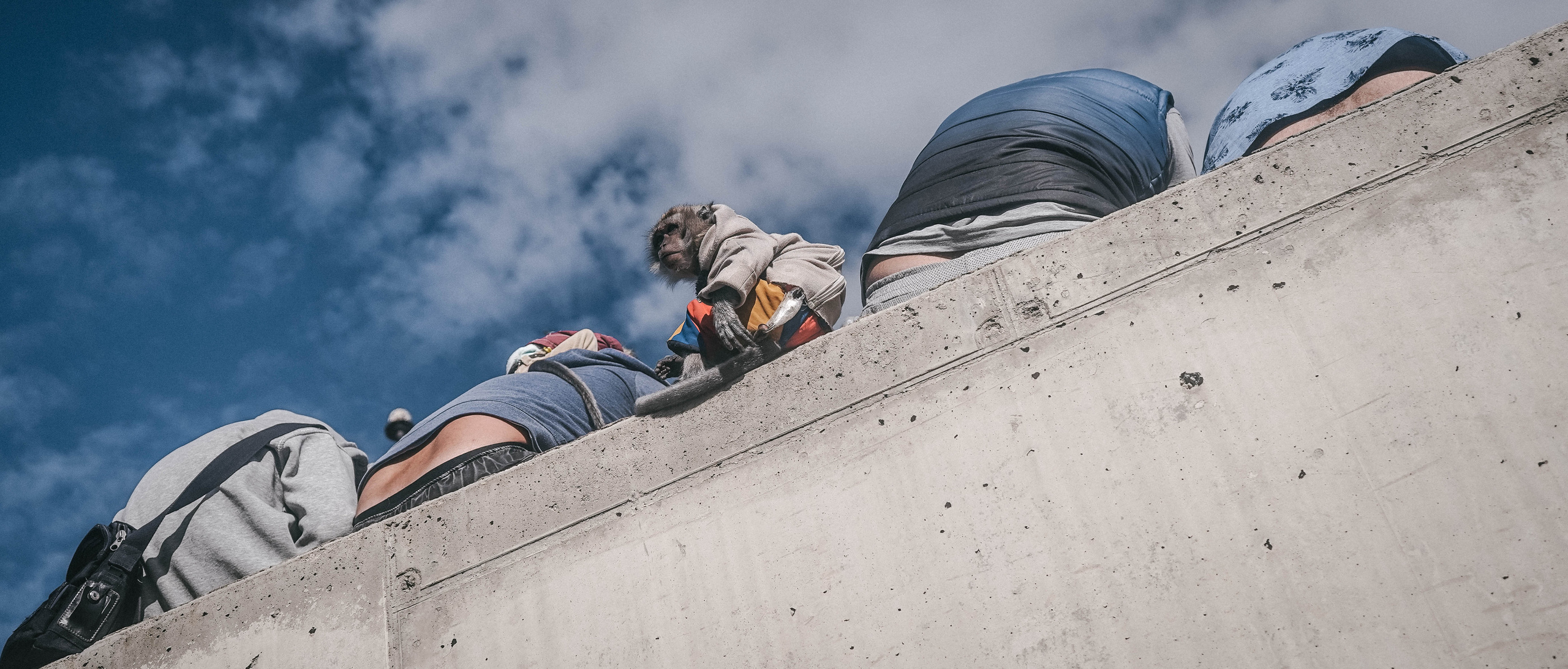 ГРУЗИЯ. Стрит-фотография, полная абсурда, идиотизма и красоты