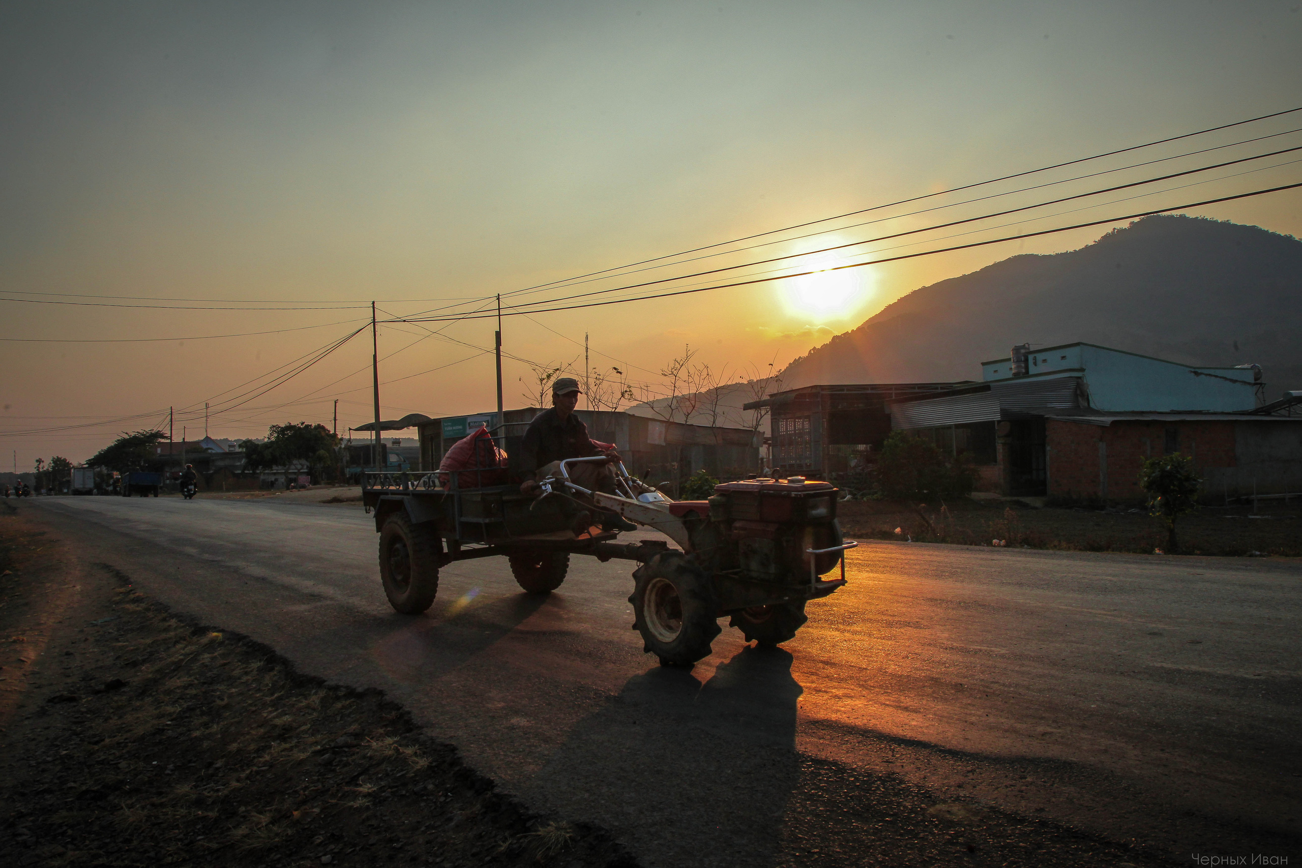 ВЬЕТНАМ. Стрит-фотография, полная абсурда, идиотизма и красоты