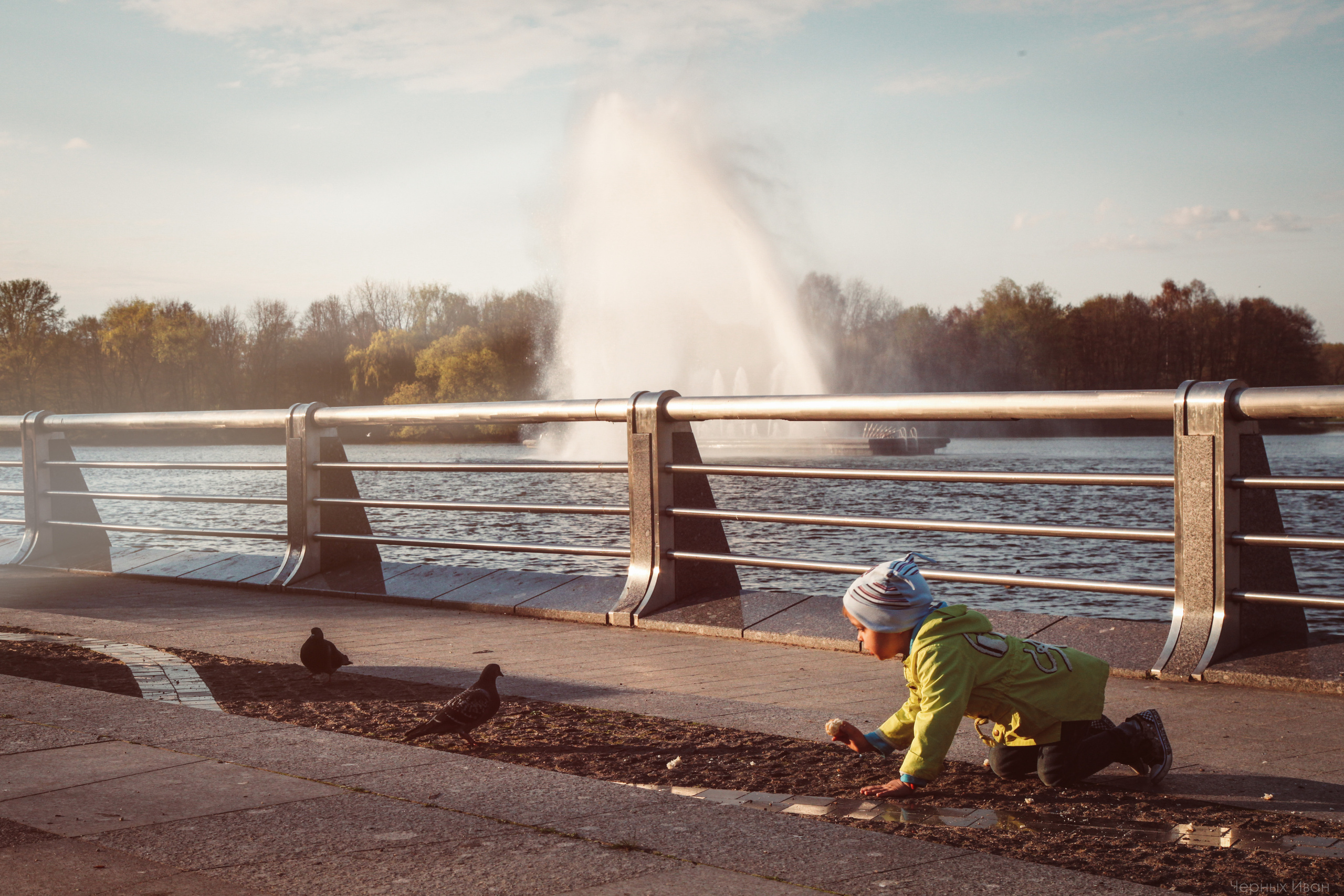 МИНСК. Стрит-фотография, полная абсурда, идиотизма и красоты