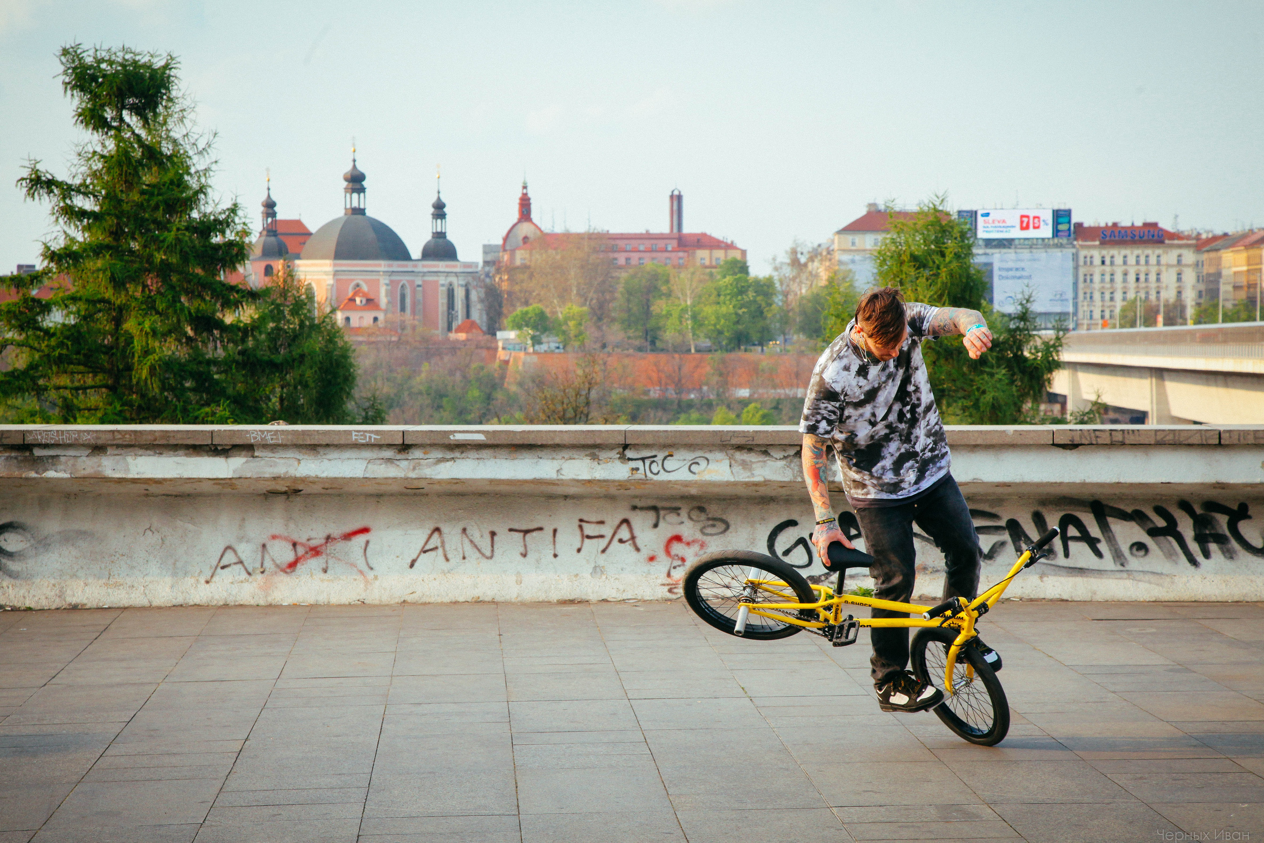 ЧЕХИЯ. Стрит-фотография, полная абсурда, идиотизма и красоты