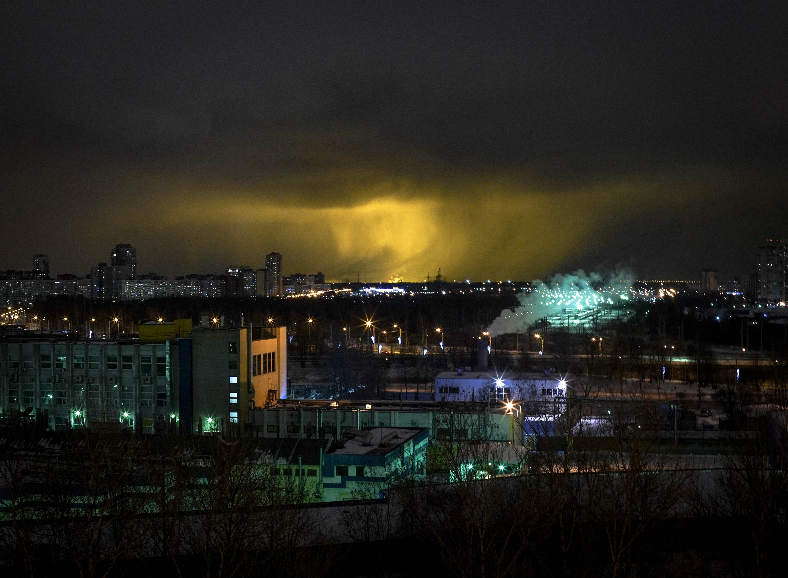 2018. Стрит-фотография, полная абсурда, идиотизма и красоты