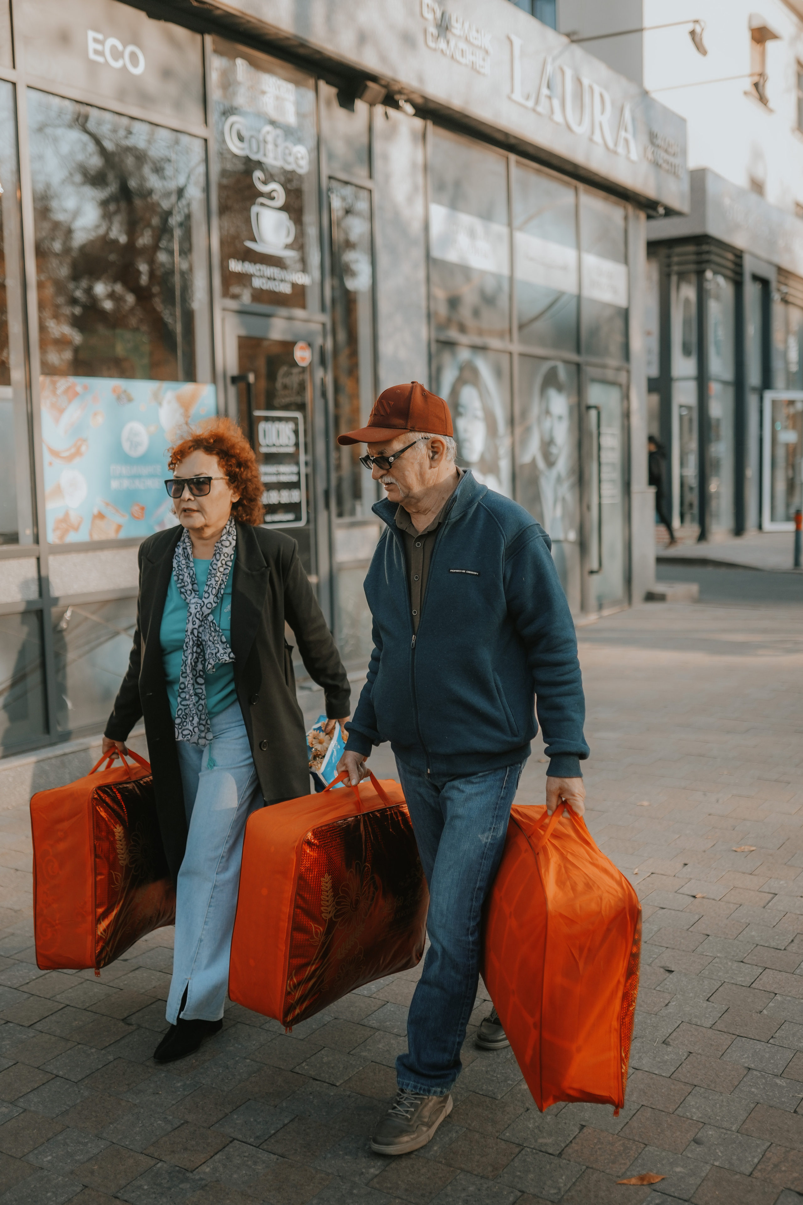 КАЗАХСТАН. Стрит-фотография, полная абсурда, идиотизма и красоты