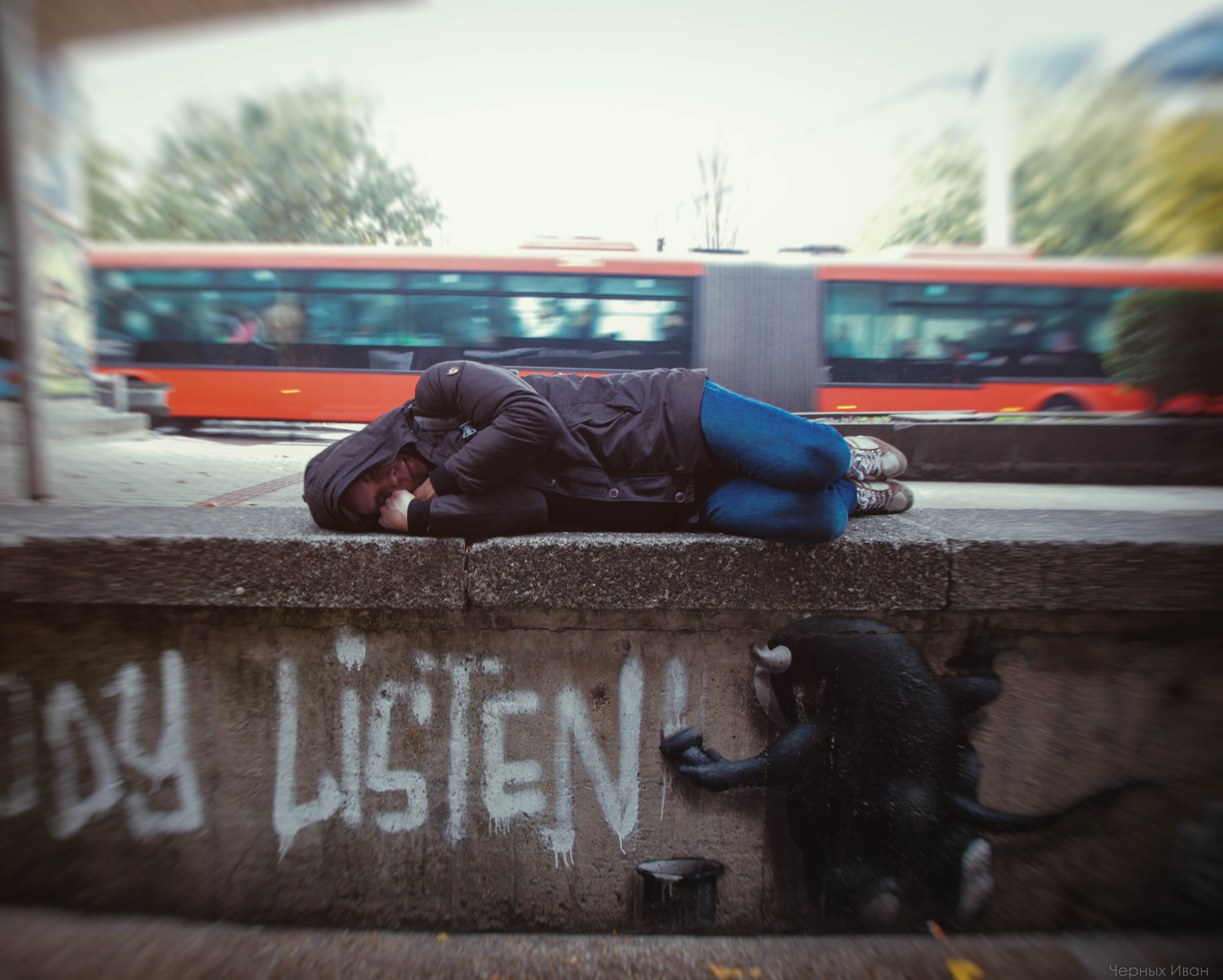 БРАТИСЛАВА. Стрит-фотография, полная абсурда, идиотизма и красоты