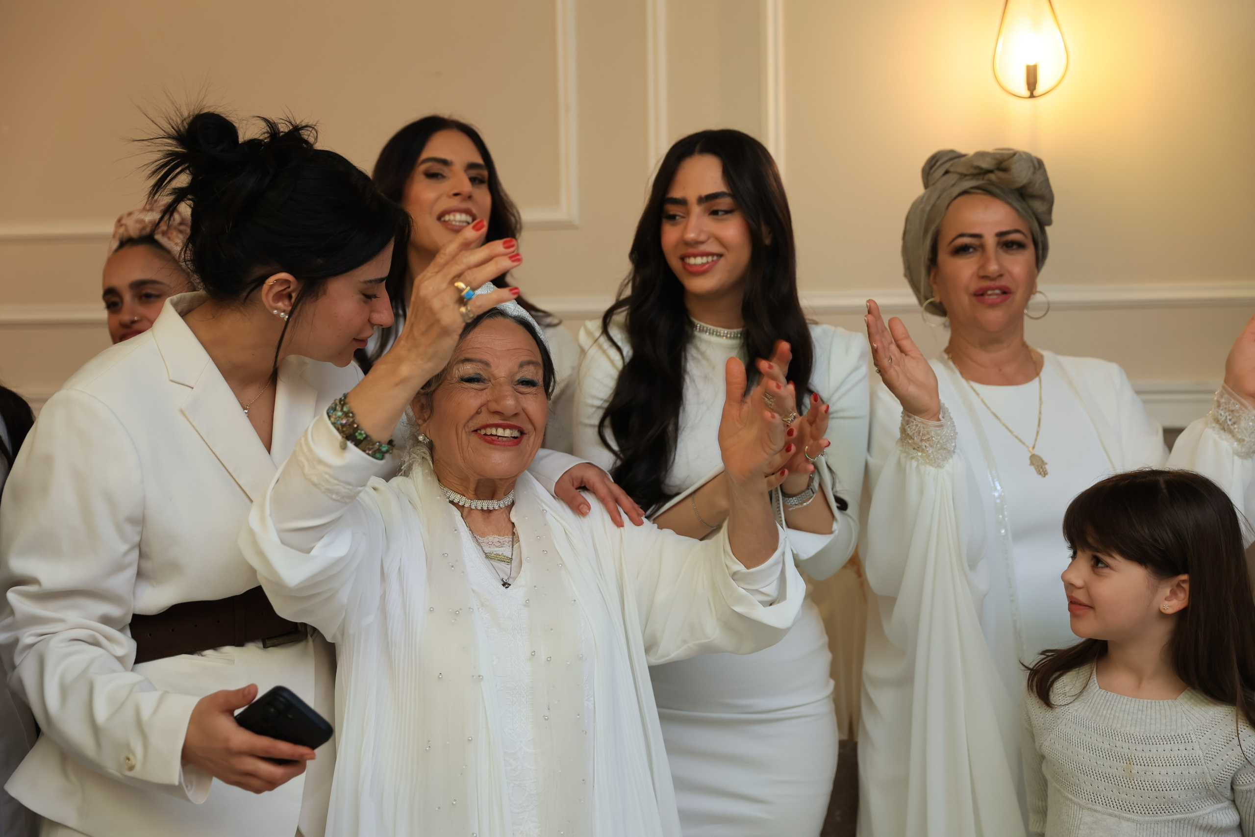 הדר הפרשת חלה/חינה. שני ויזל | צלמת הריון, צילומי משפחה וצילומי בוק בת מצווה
