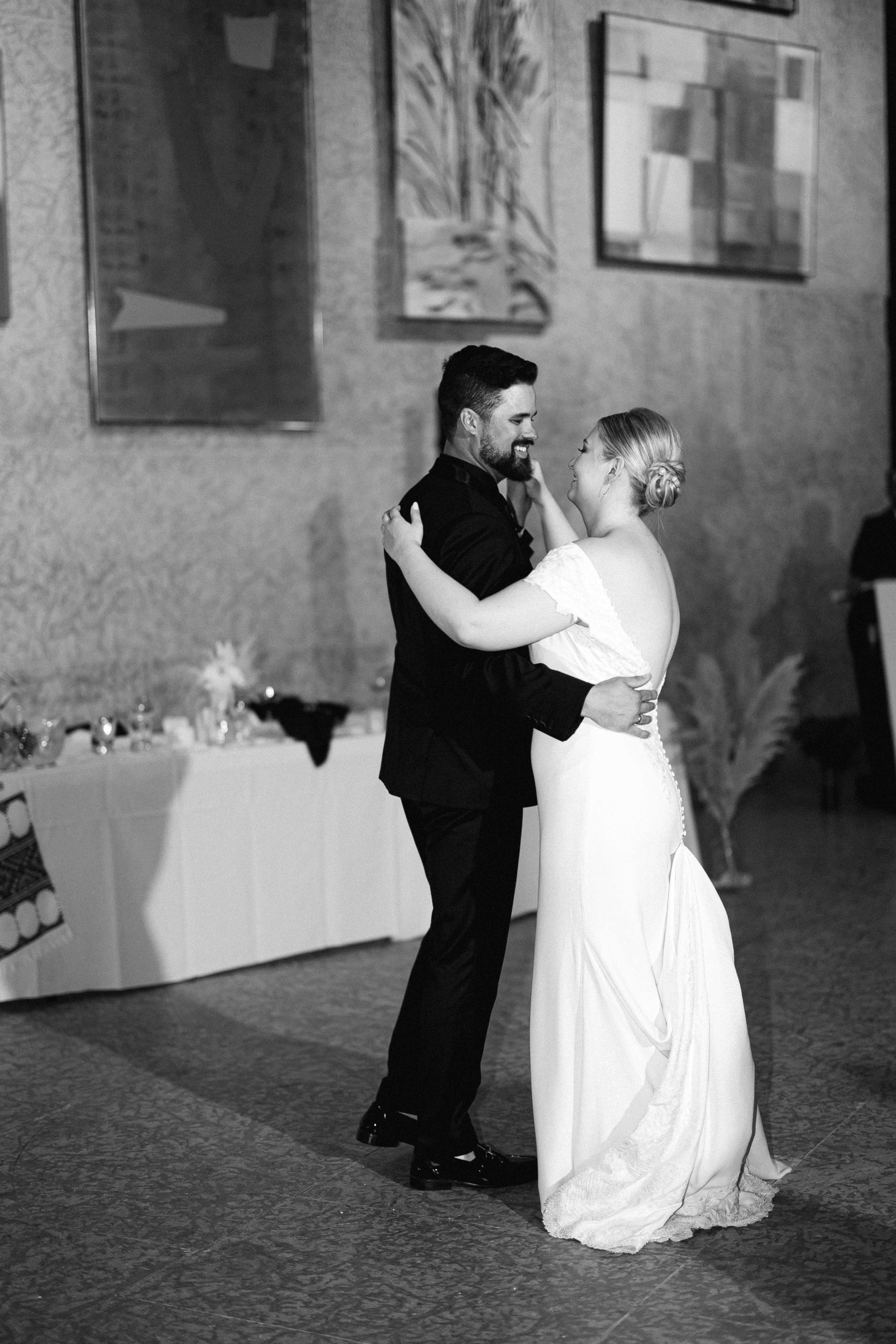 Khrystyna & Zachary (Winnipeg Art Gallery). Wedding Photographer in Winnipeg — Cinematic & Timeless by Vitiuk Photography